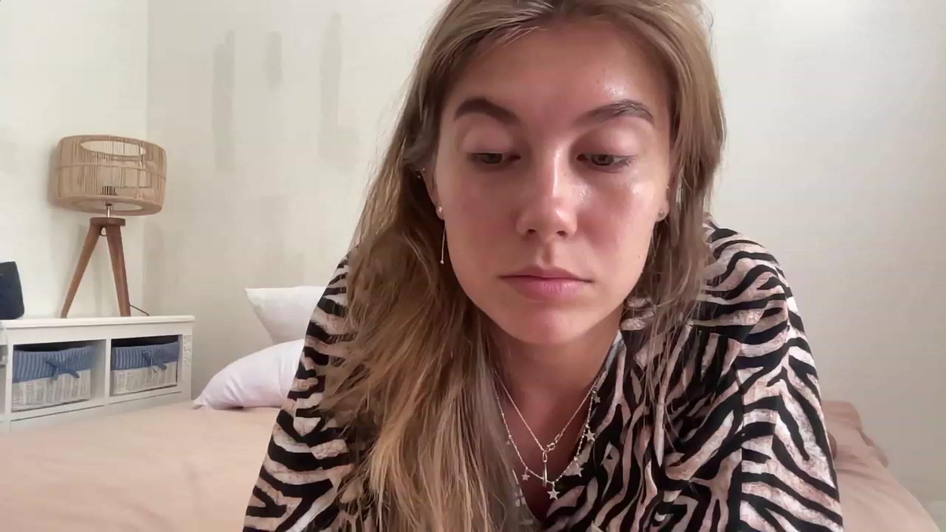Gallery image thumbnail from HotUAJasNews's myfreecams stream on, 01/10/2023, 01:32 image 6 of 20