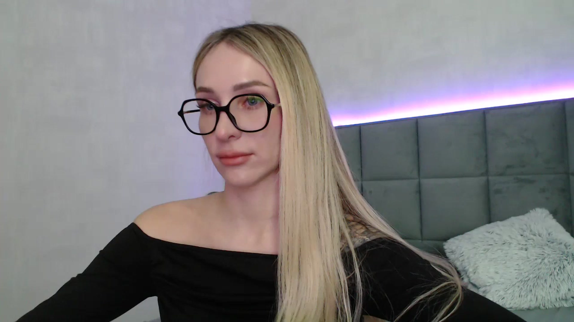 Gallery image thumbnail from Hot_ALISA's myfreecams stream on, 05/01/2026, 11:34 image 3 of 20