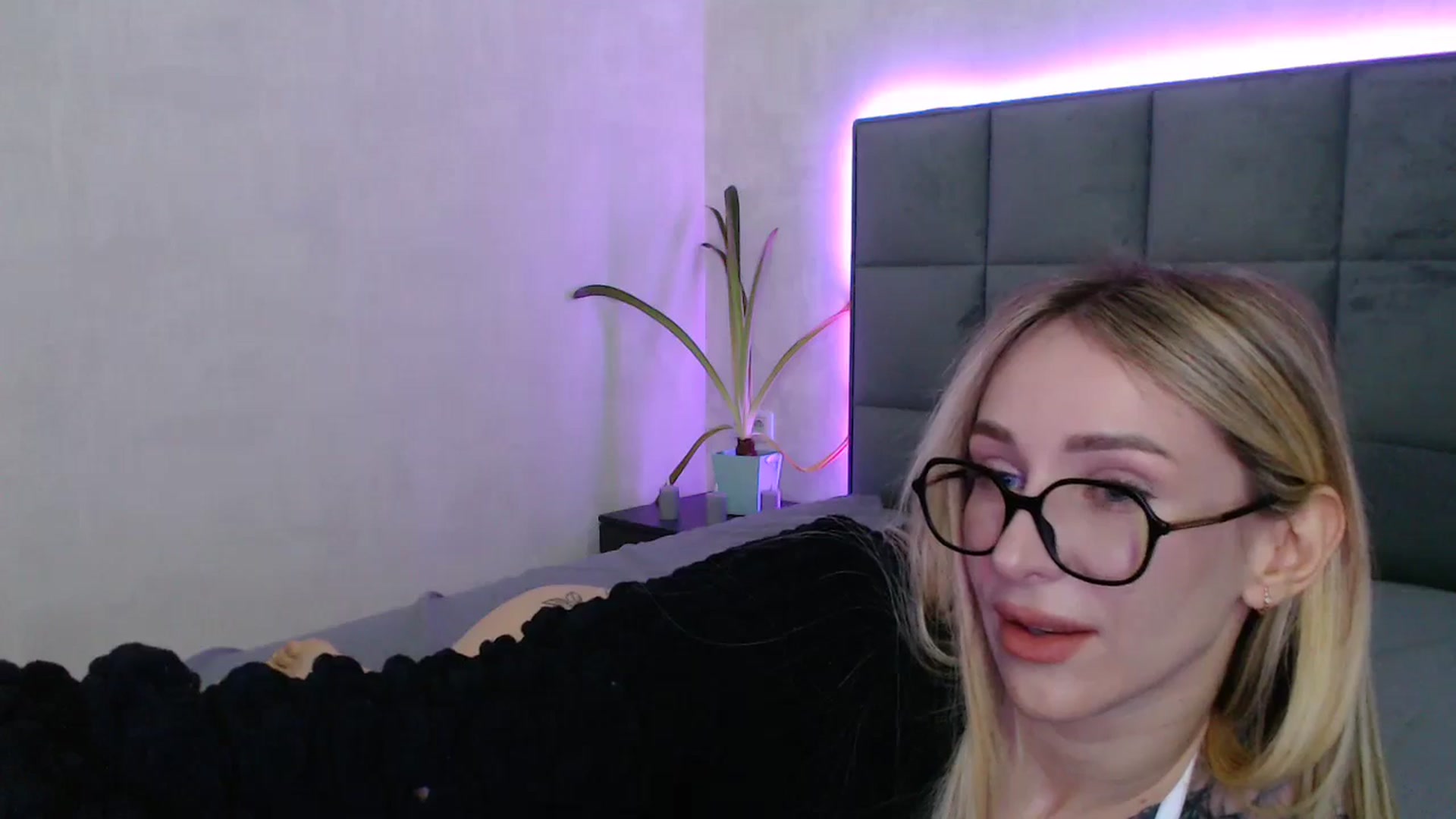 Gallery image thumbnail from Hot_ALISA's myfreecams stream on, 05/03/2026, 08:58 image 12 of 20