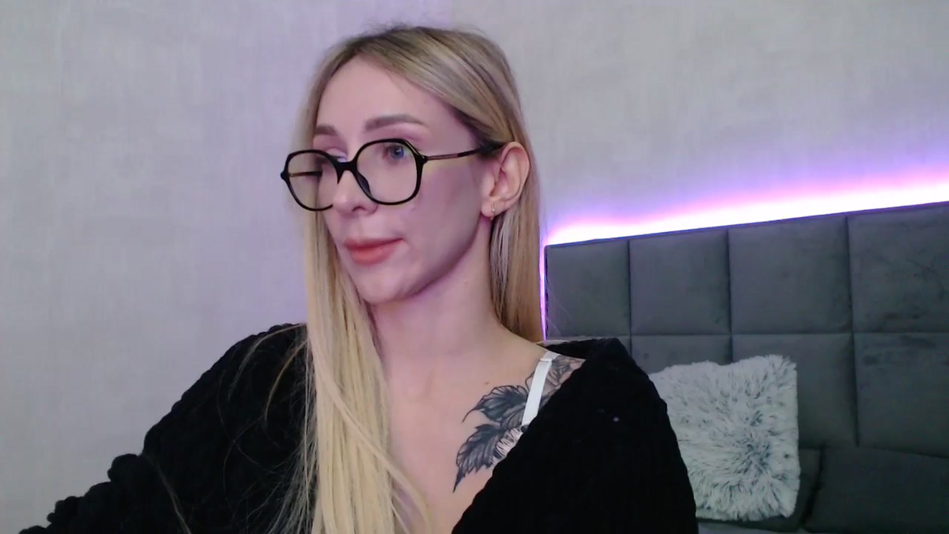 Gallery image thumbnail from Hot_ALISA's myfreecams stream on, 05/03/2026, 08:58 image 16 of 20
