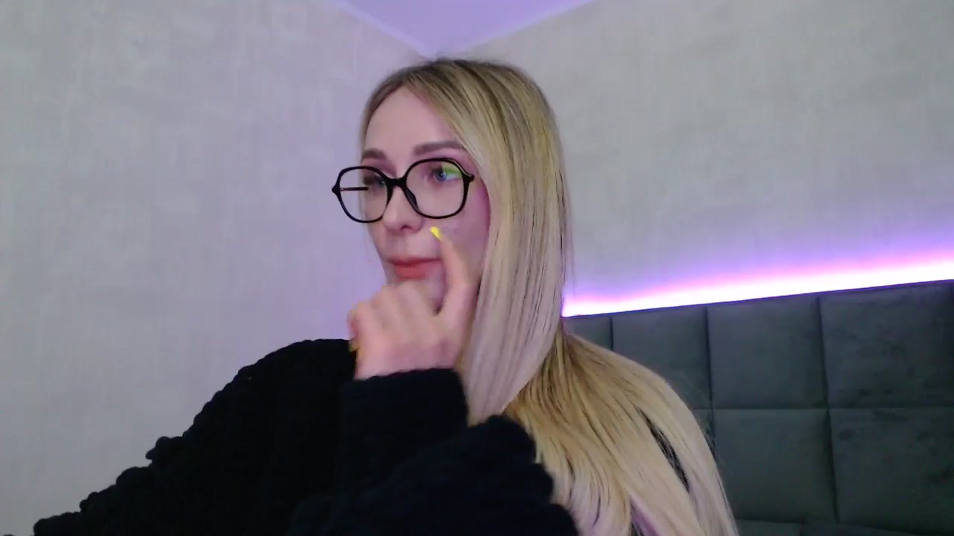 Gallery image thumbnail from Hot_ALISA's myfreecams stream on, 05/03/2026, 10:06 image 17 of 20