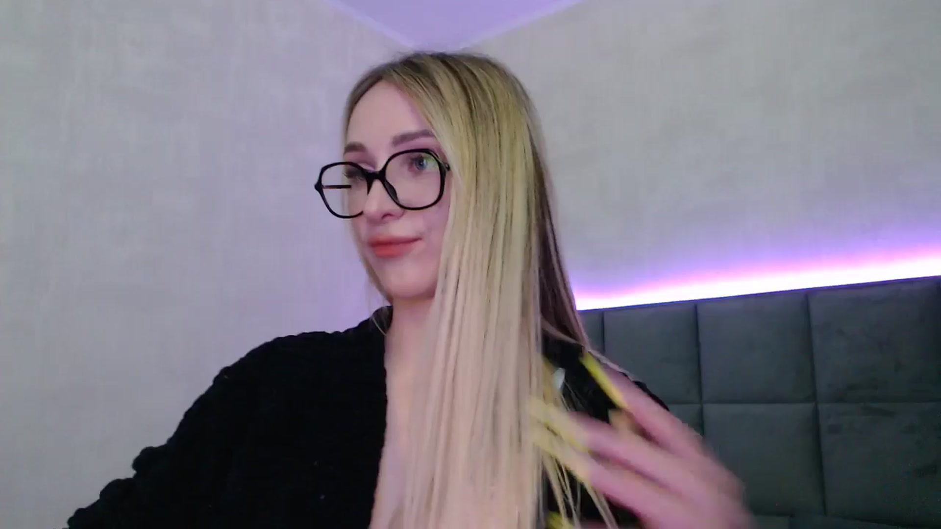 Gallery image thumbnail from Hot_ALISA's myfreecams stream on, 05/03/2026, 10:06 image 18 of 20