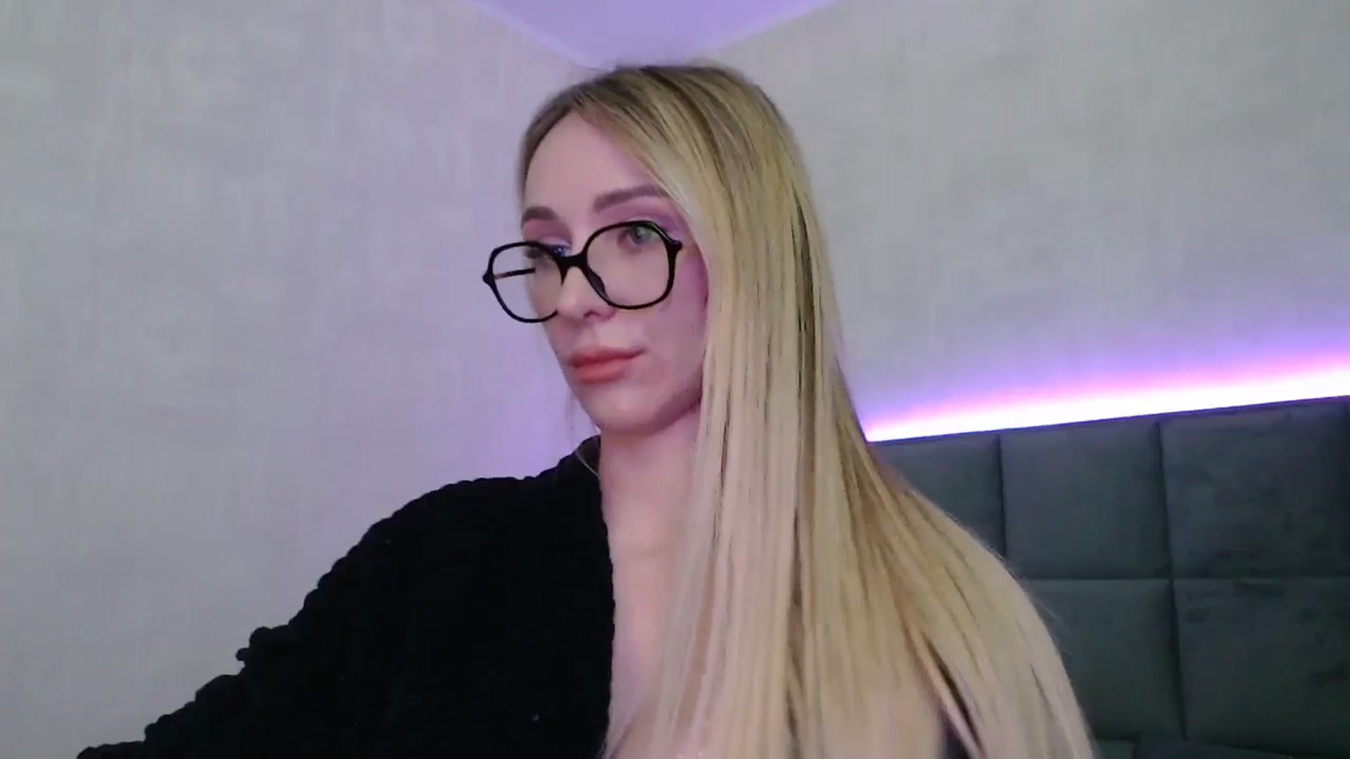 Gallery image thumbnail from Hot_ALISA's myfreecams stream on, 05/03/2026, 10:06 image 16 of 20
