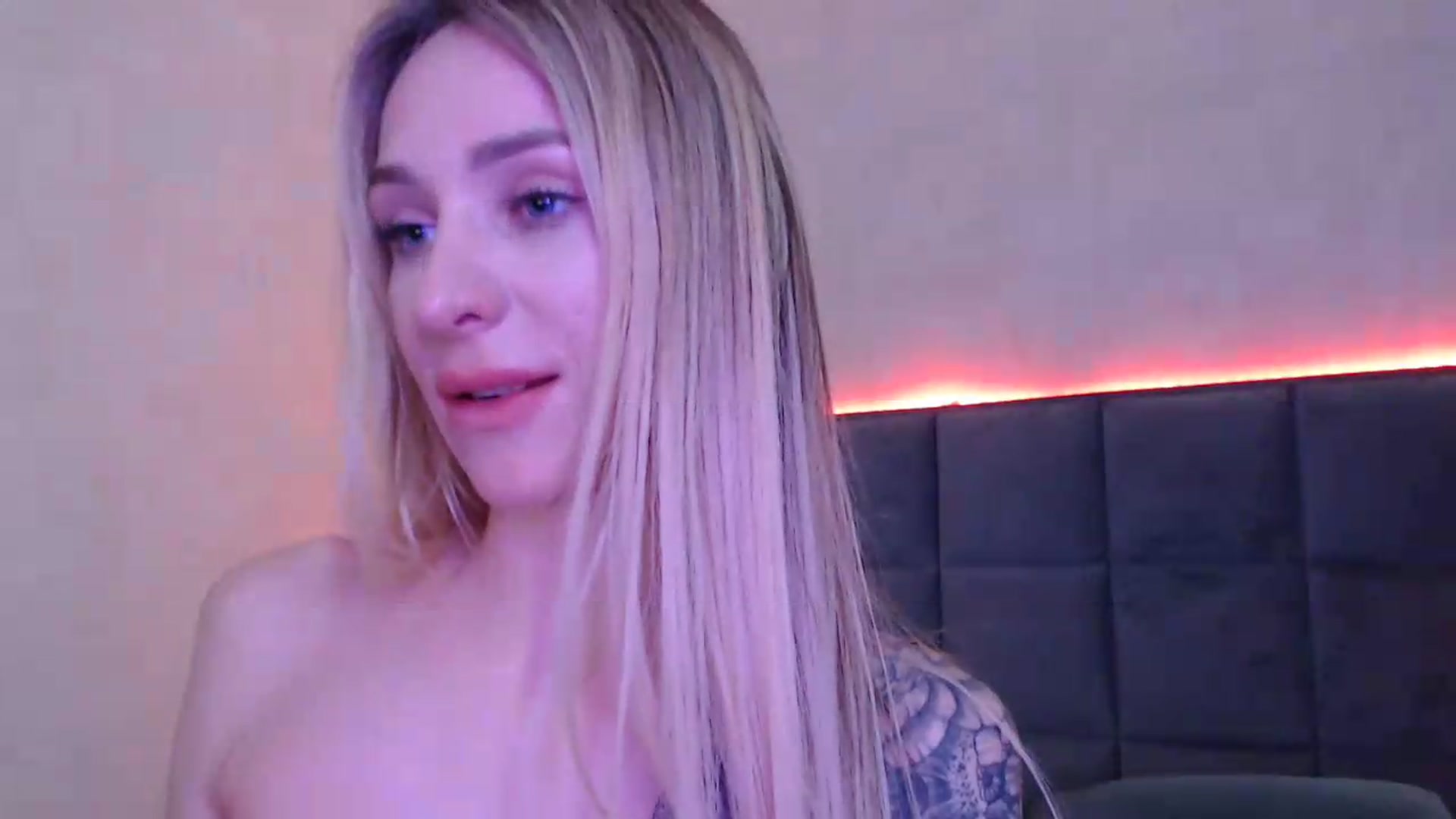 Gallery image thumbnail from Hot_ALISA's myfreecams stream on, 05/12/2026, 10:48 image 19 of 20