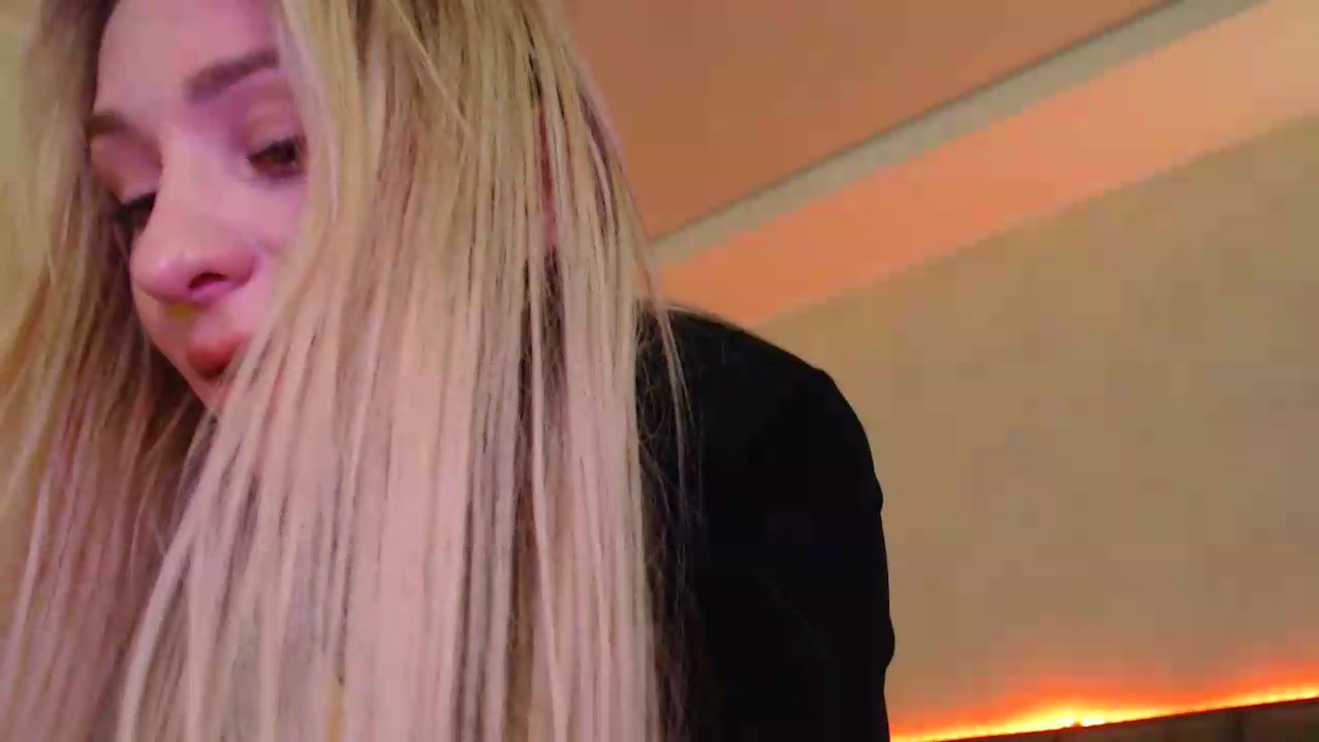 Gallery image thumbnail from Hot_ALISA's myfreecams stream on, 05/12/2026, 11:12 image 4 of 20