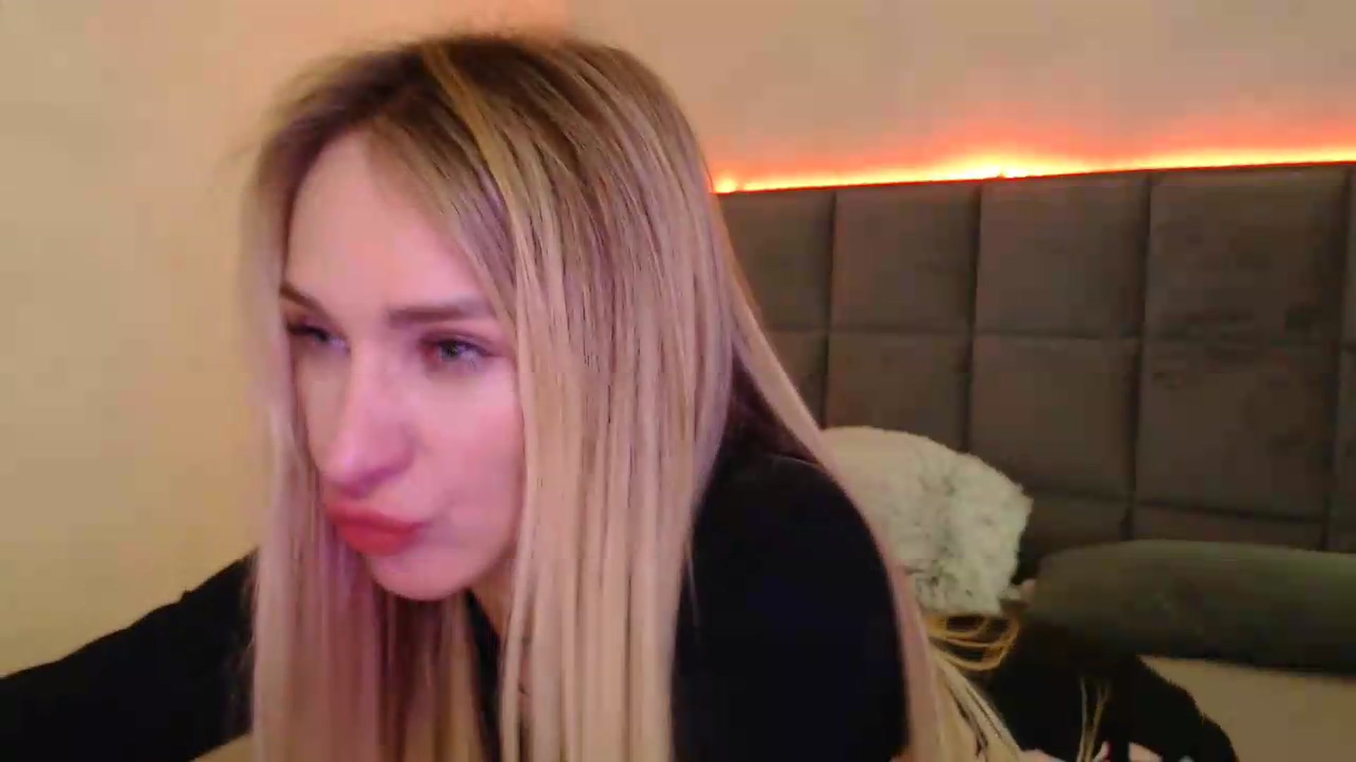 Gallery image thumbnail from Hot_ALISA's myfreecams stream on, 05/12/2026, 11:12 image 11 of 20