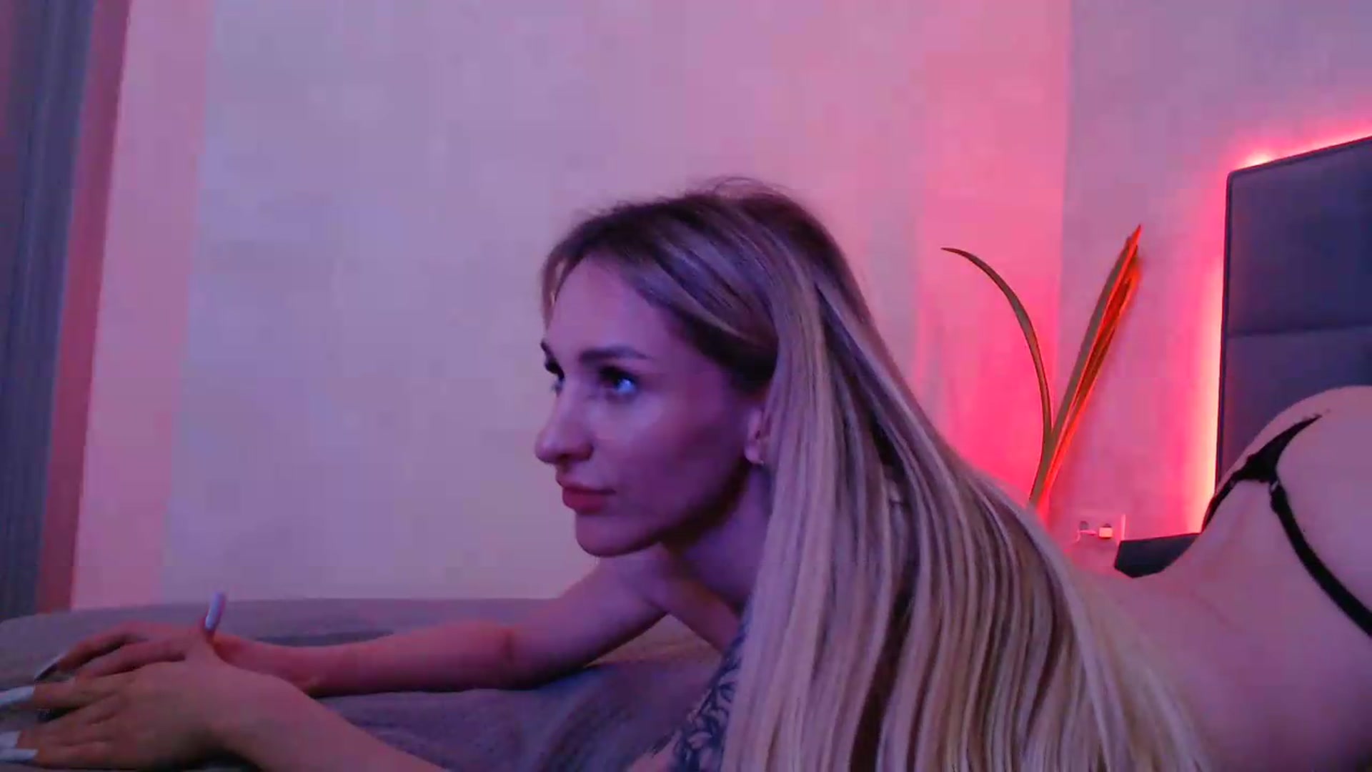 Gallery image thumbnail from Hot_ALISA's myfreecams stream on, 05/12/2026, 14:09 image 7 of 20