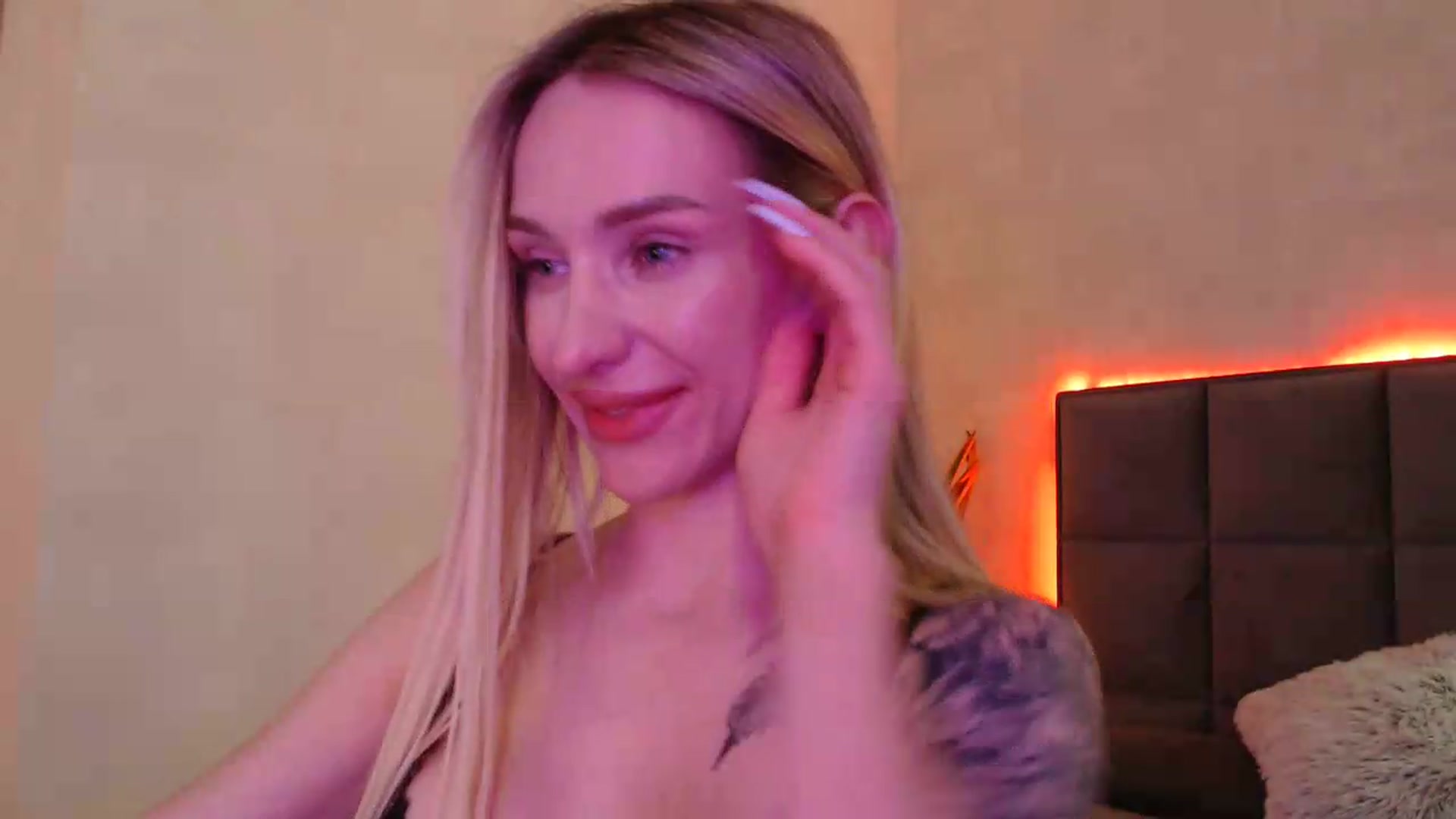 Gallery image thumbnail from Hot_ALISA's myfreecams stream on, 05/14/2026, 09:54 image 12 of 20