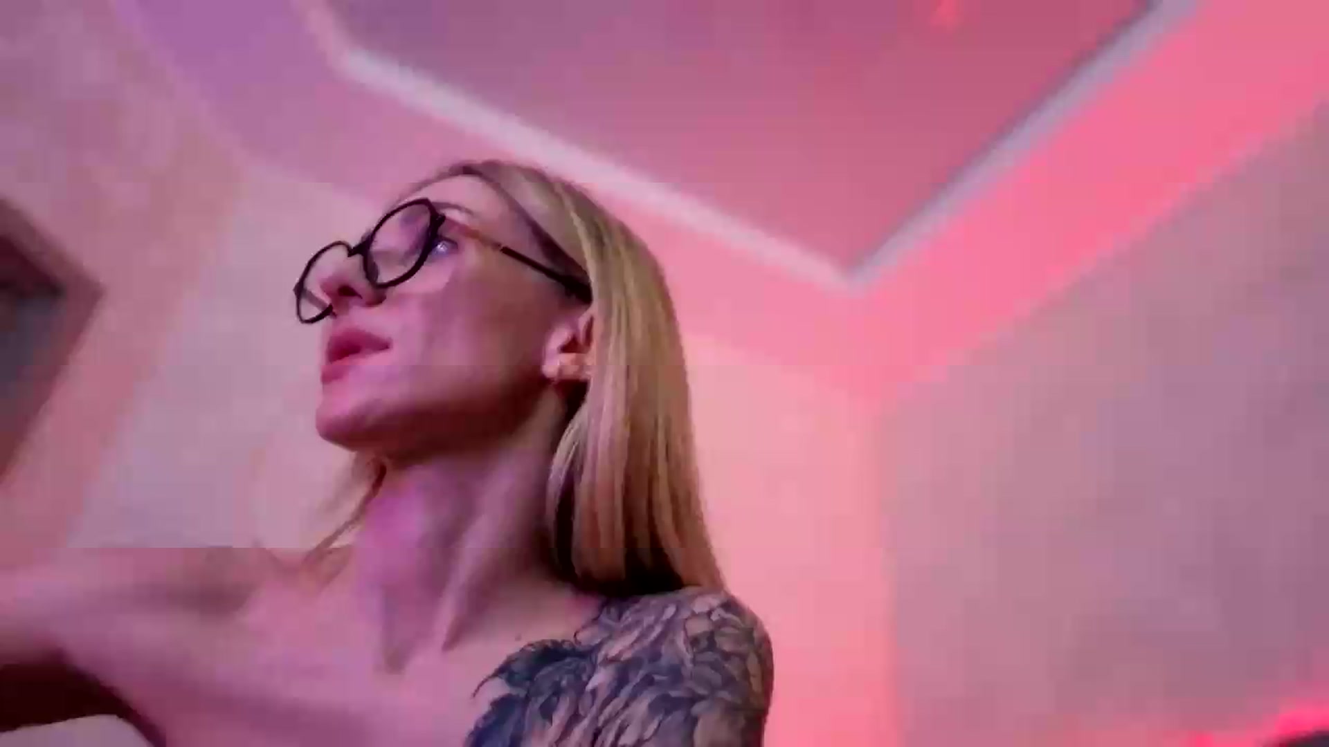 Gallery image thumbnail from Hot_ALISA's myfreecams stream on, 05/15/2026, 11:48 image 8 of 20