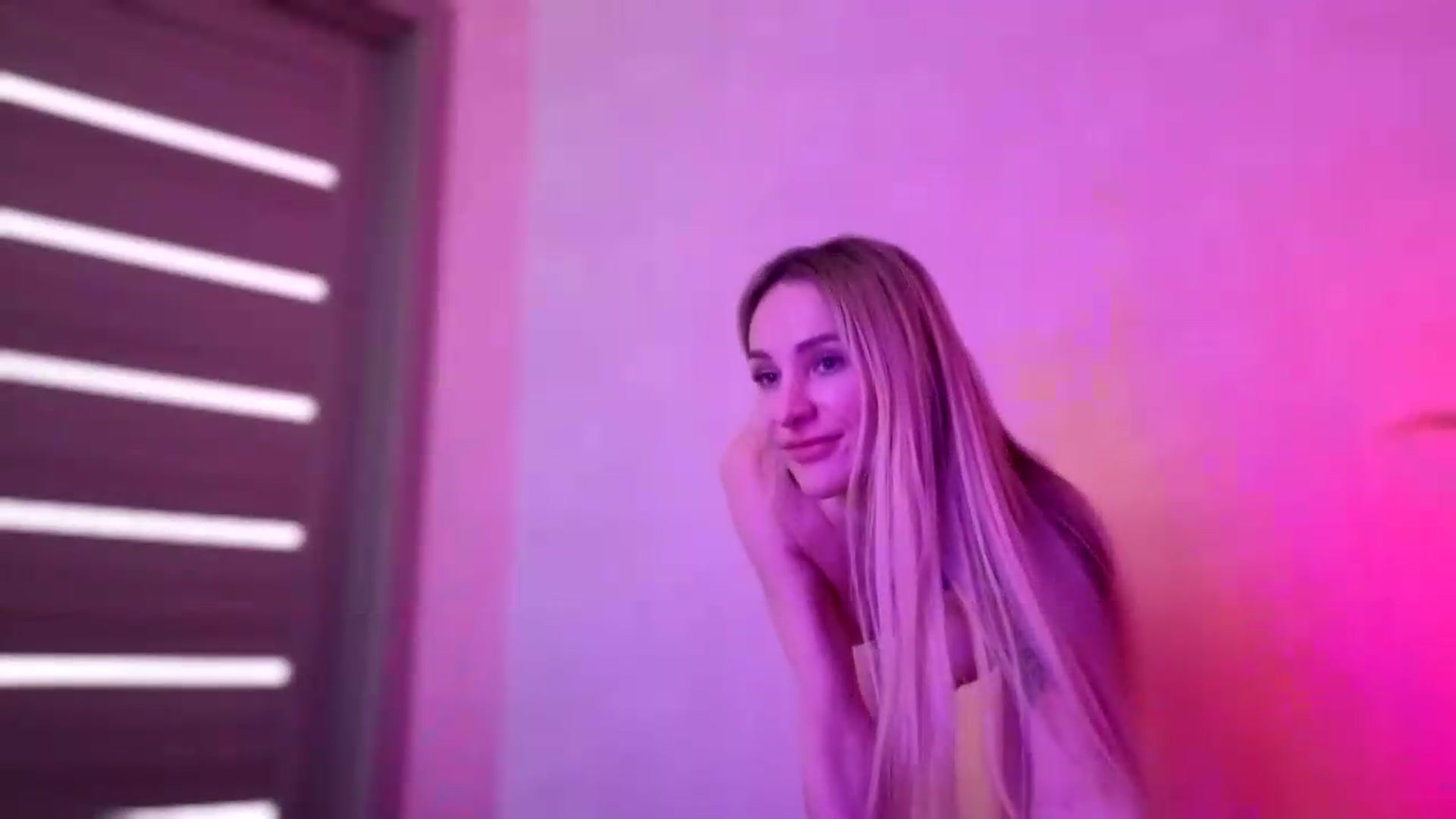 Gallery image thumbnail from Hot_ALISA's myfreecams stream on, 05/19/2026, 12:07 image 3 of 20