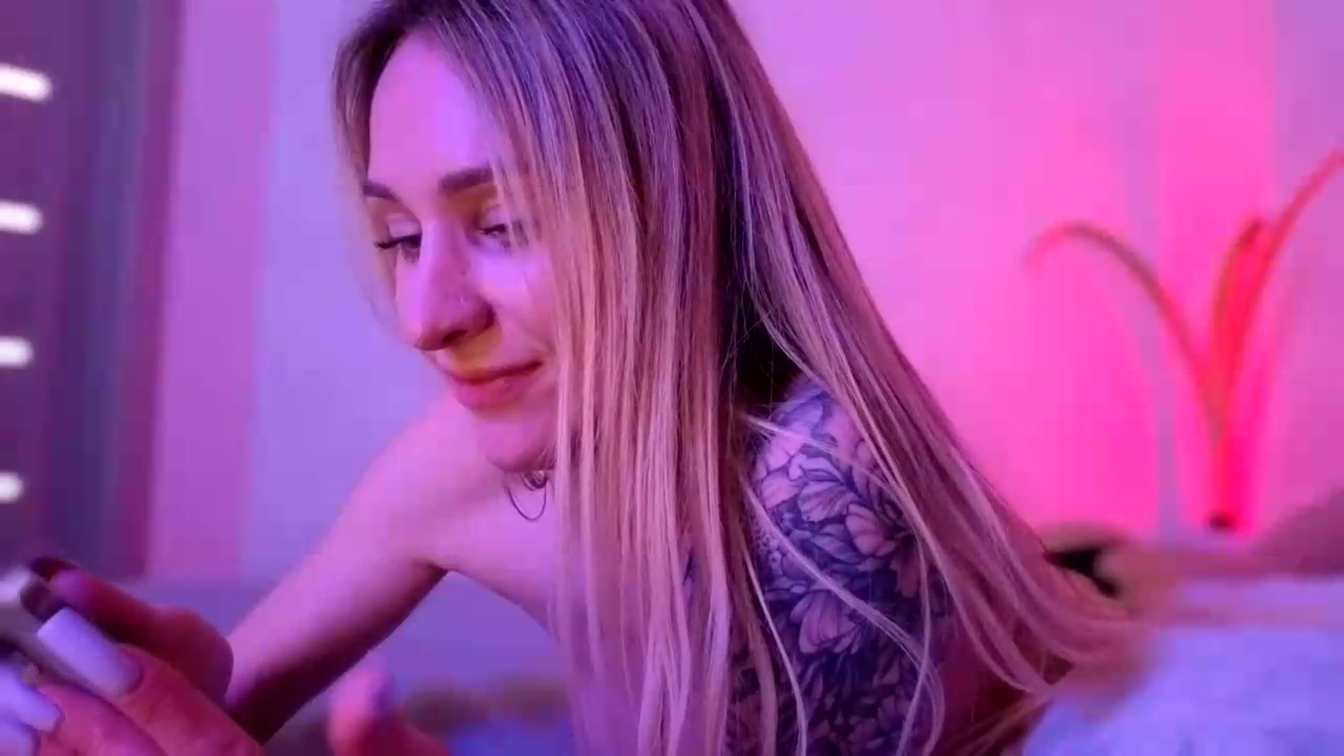 Gallery image thumbnail from Hot_ALISA's myfreecams stream on, 05/24/2026, 12:50 image 9 of 20