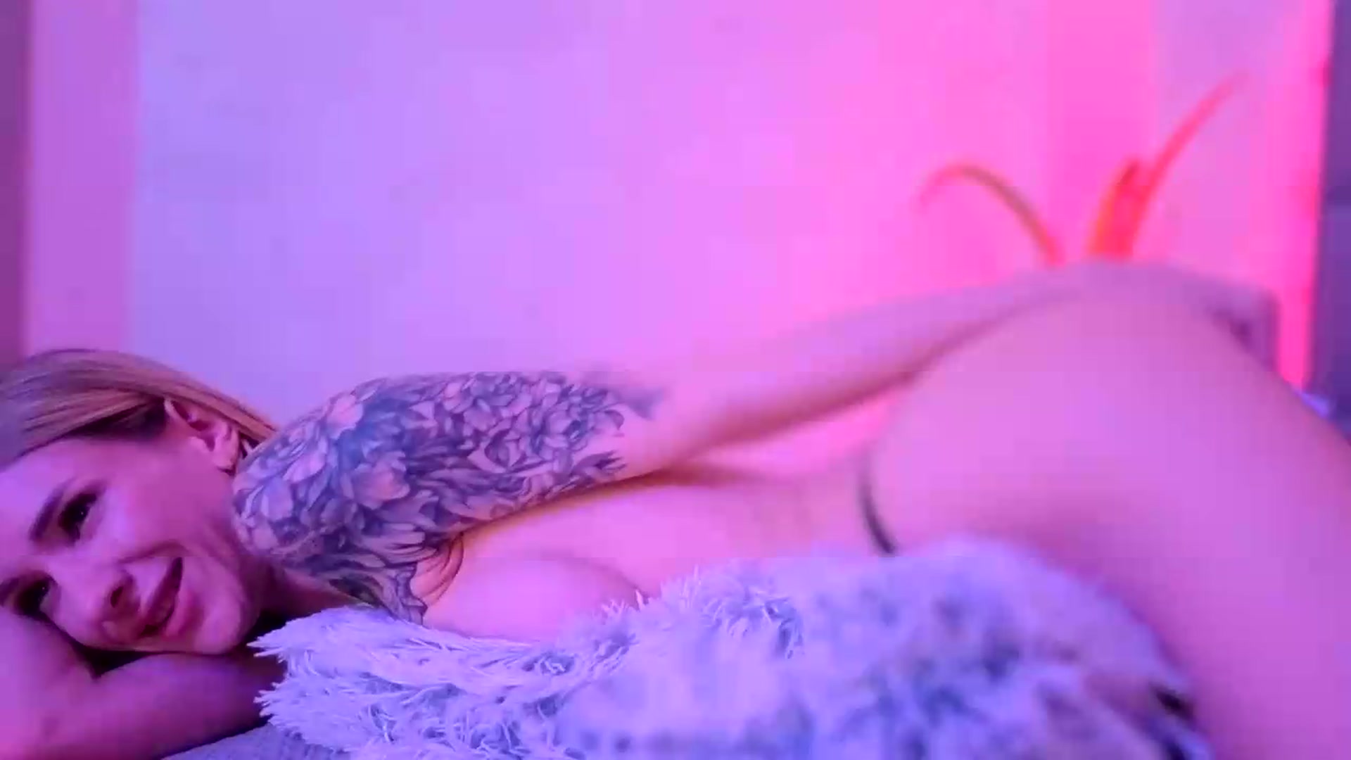 Gallery image thumbnail from Hot_ALISA's myfreecams stream on, 05/24/2026, 12:50 image 14 of 20