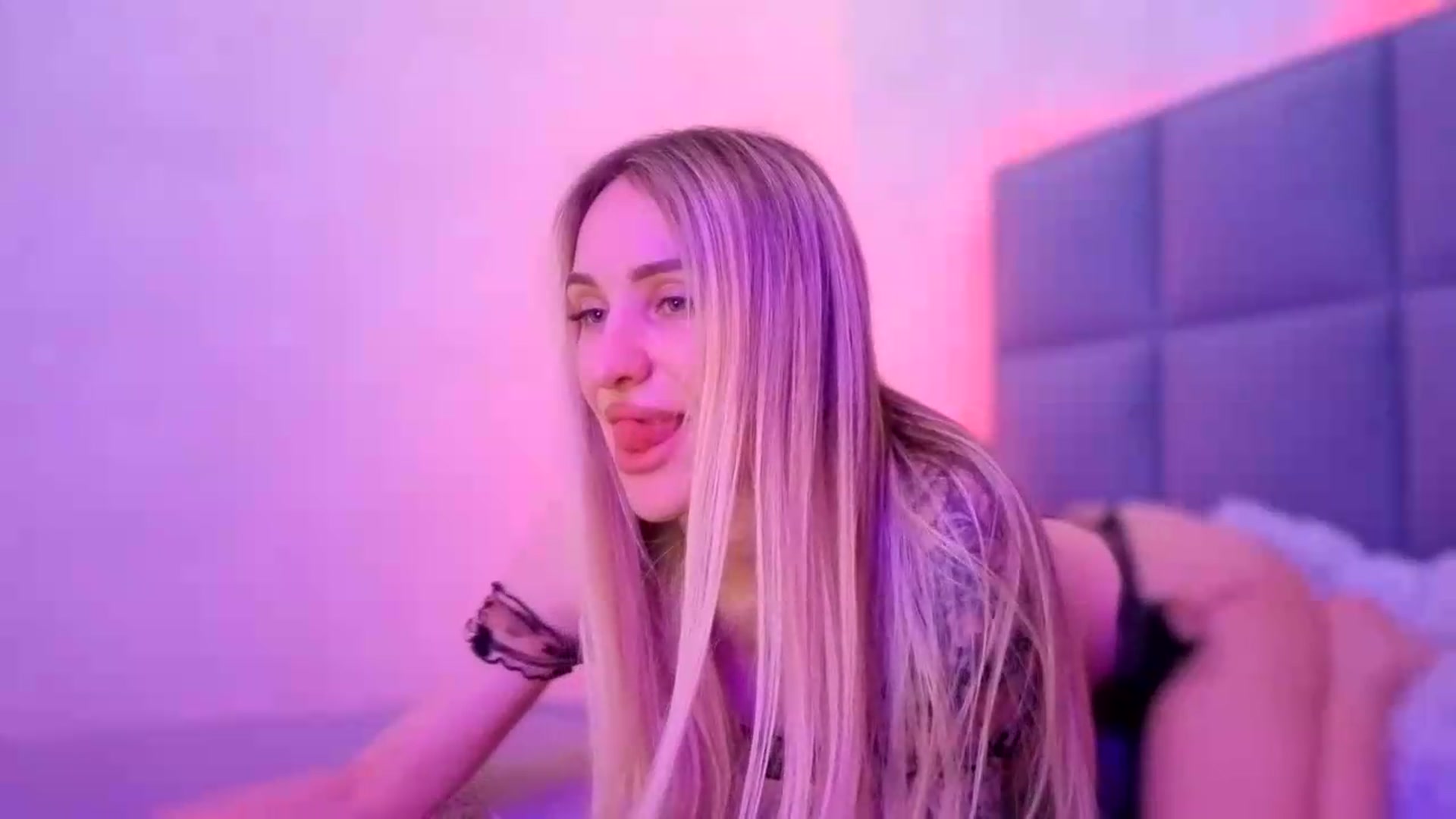 Gallery image thumbnail from Hot_ALISA's myfreecams stream on, 05/31/2026, 12:55 image 12 of 20