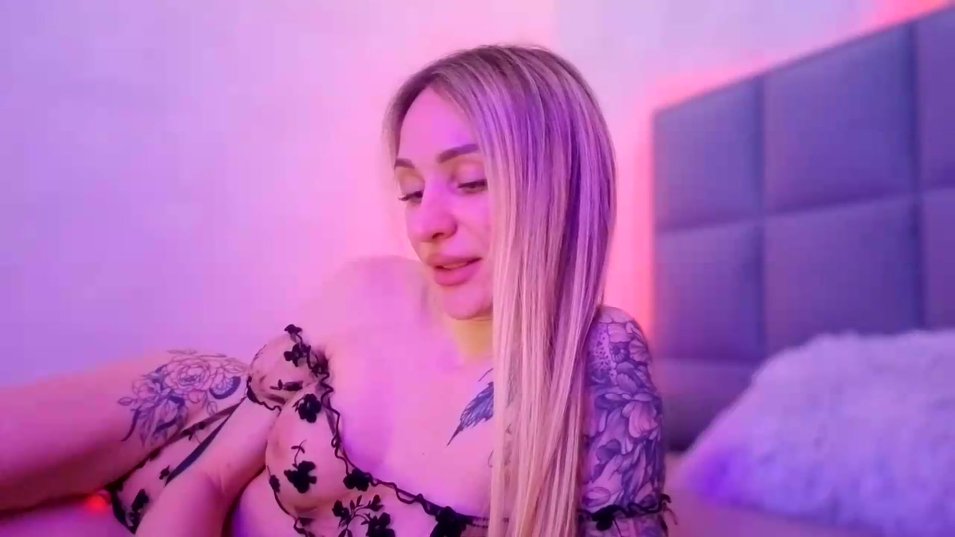 Gallery image thumbnail from Hot_ALISA's myfreecams stream on, 05/31/2026, 12:55 image 6 of 20
