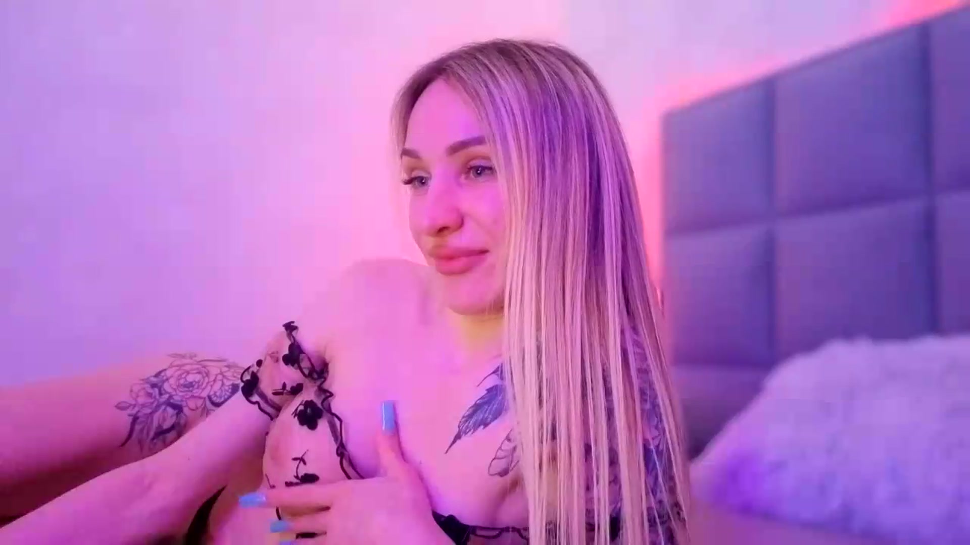 Gallery image thumbnail from Hot_ALISA's myfreecams stream on, 05/31/2026, 12:55 image 3 of 20