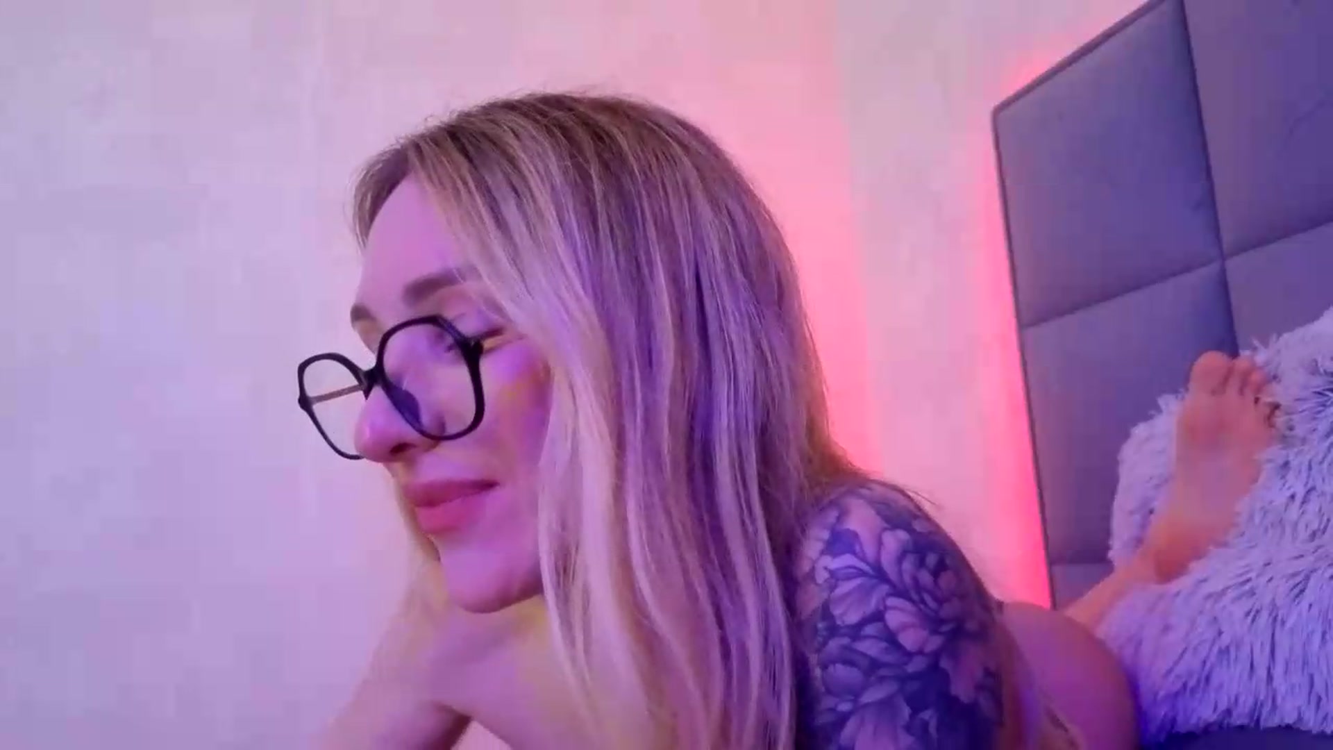 Gallery image thumbnail from Hot_ALISA's myfreecams stream on, 06/02/2026, 11:50 image 8 of 20
