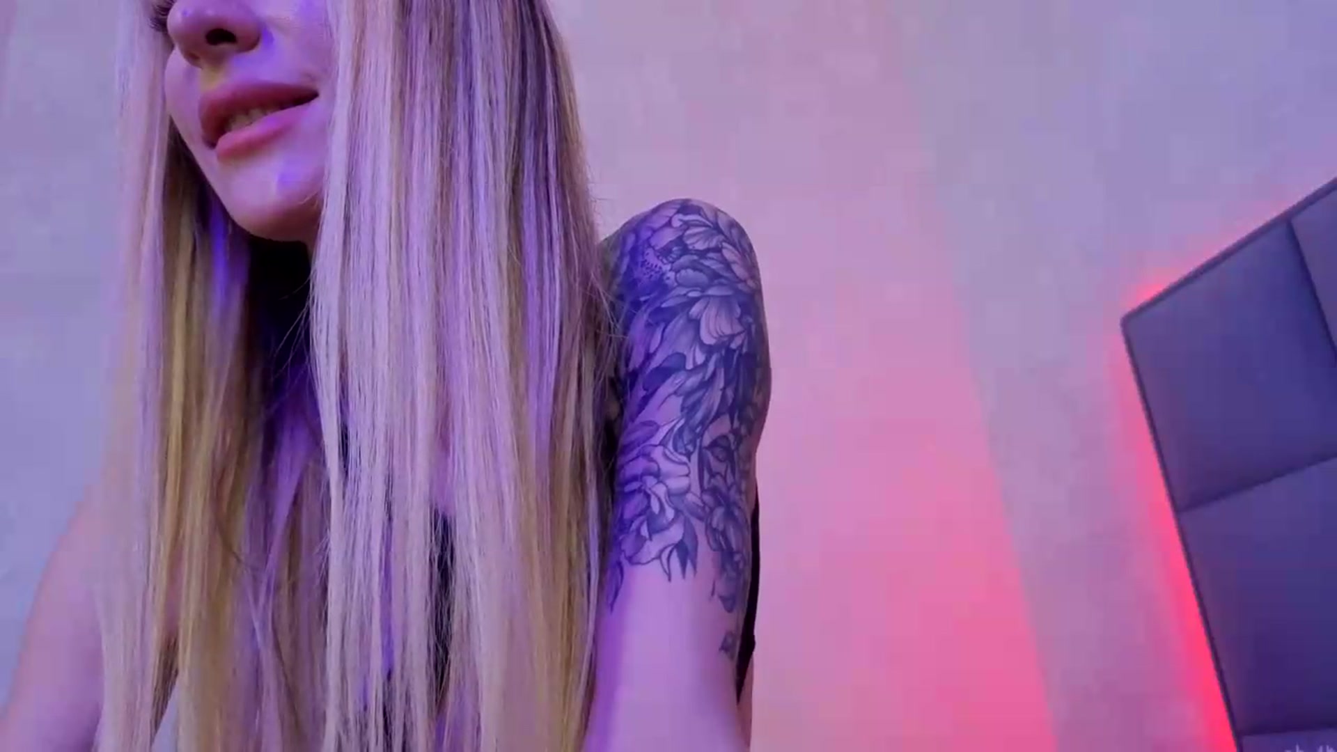 Gallery image thumbnail from Hot_ALISA's myfreecams stream on, 06/04/2026, 10:23 image 19 of 20