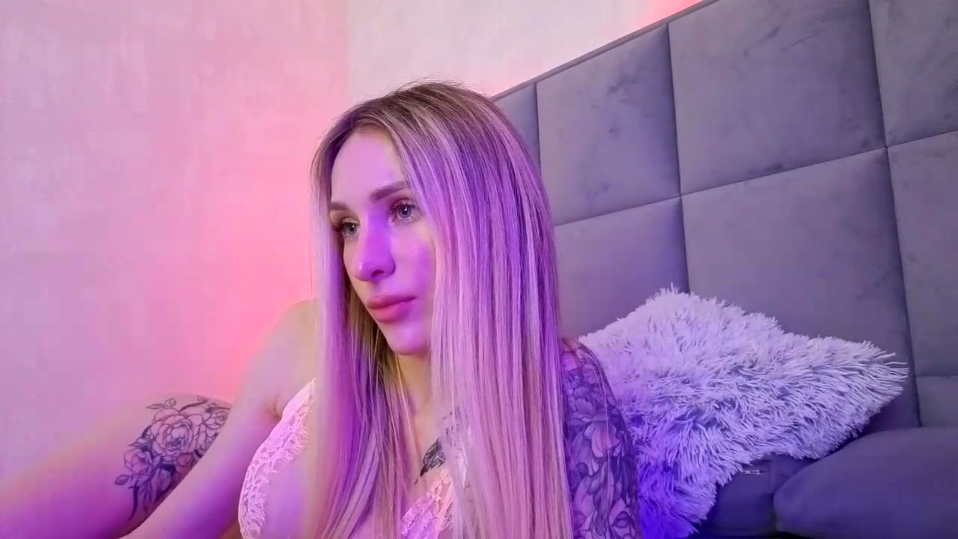 Gallery image thumbnail from Hot_ALISA's myfreecams stream on, 06/07/2026, 08:54 image 18 of 20