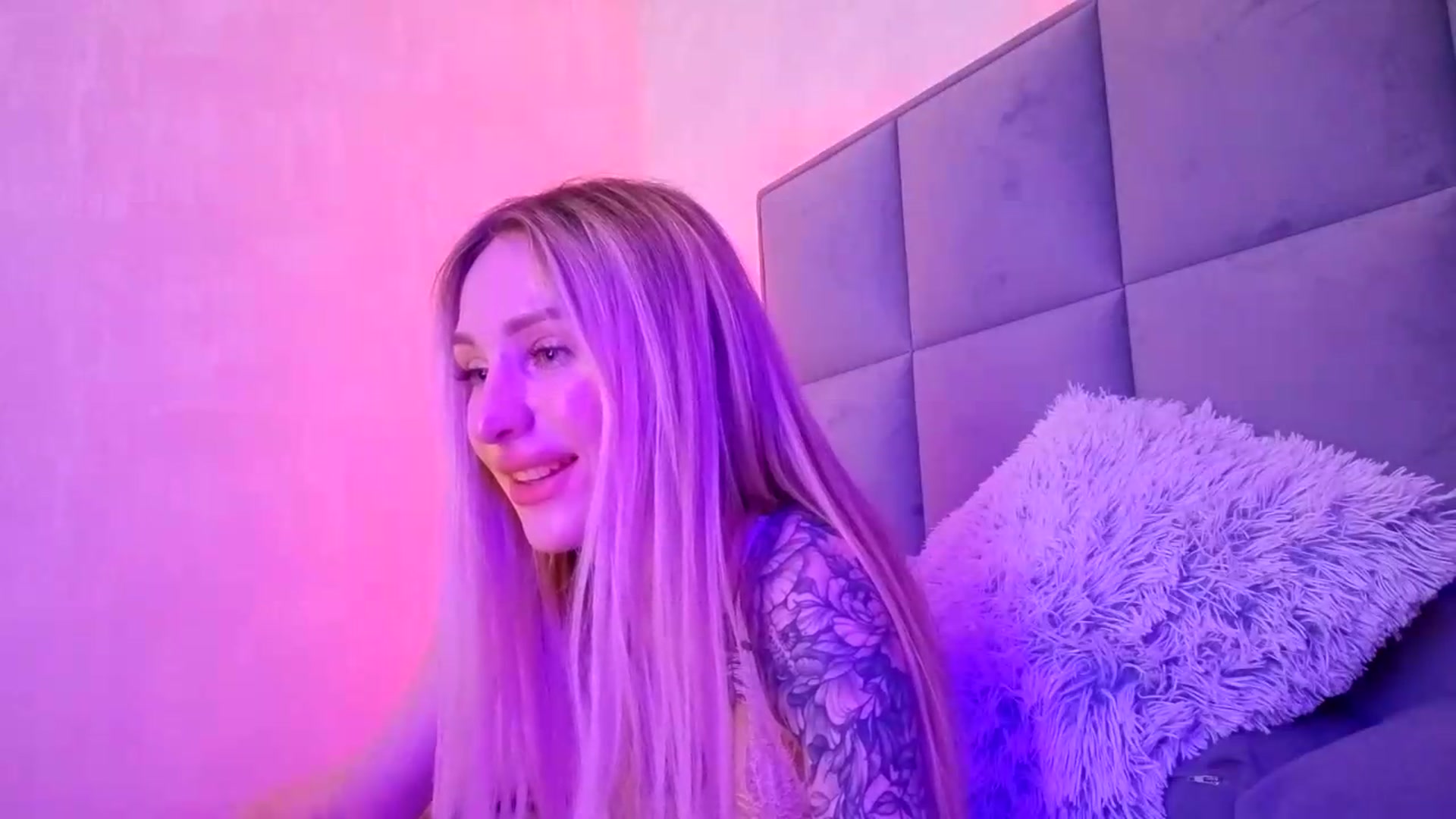Gallery image thumbnail from Hot_ALISA's myfreecams stream on, 06/07/2026, 08:54 image 9 of 20