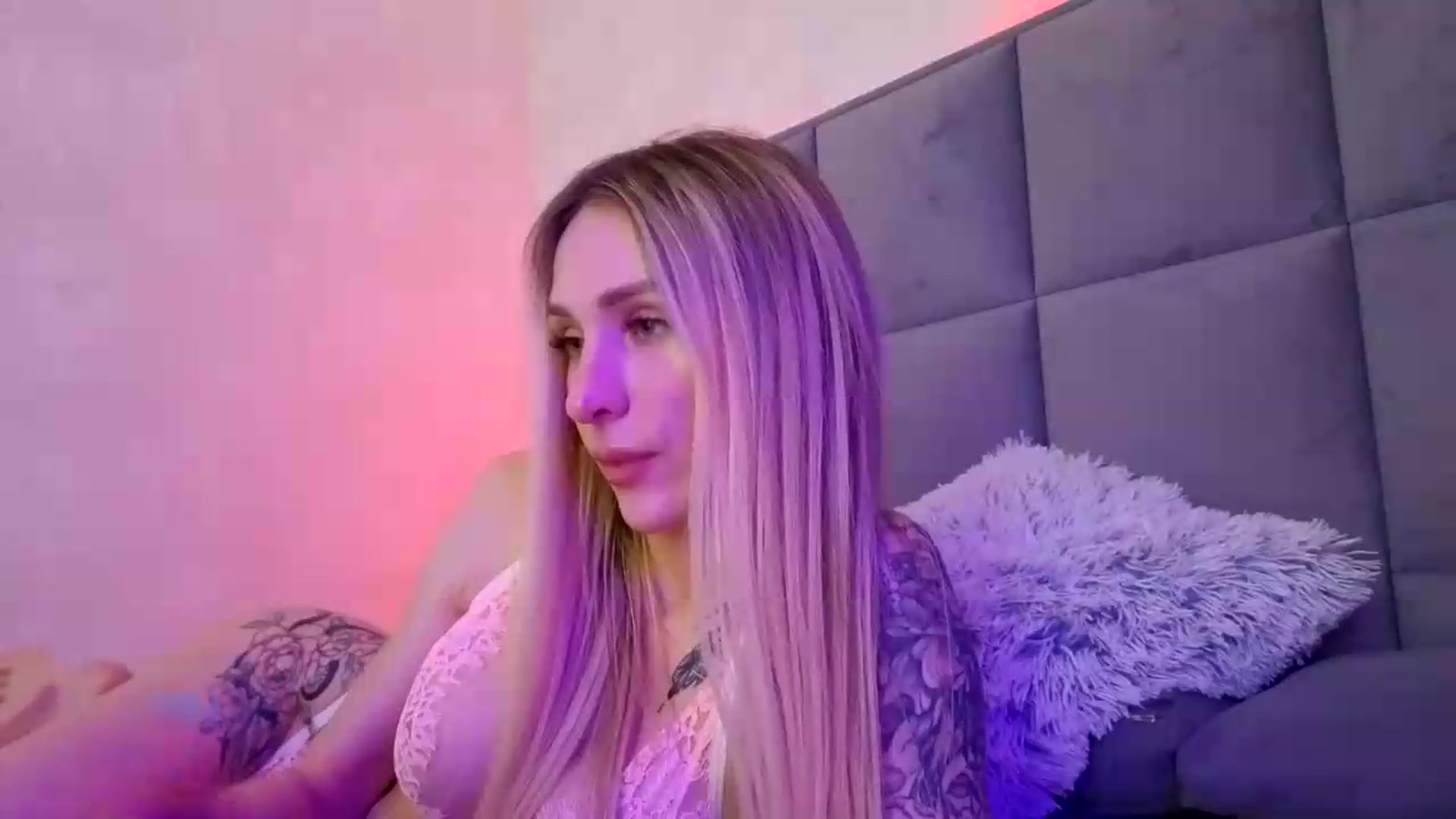 Gallery image thumbnail from Hot_ALISA's myfreecams stream on, 06/07/2026, 08:54 image 17 of 20
