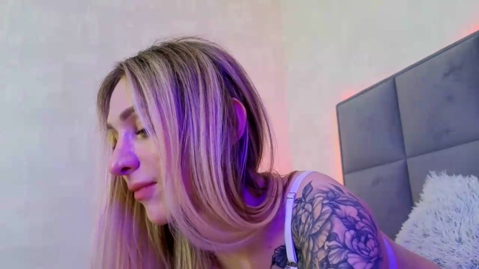 Gallery image thumbnail from Hot_ALISA's myfreecams stream on, 06/07/2026, 09:51 image 18 of 20