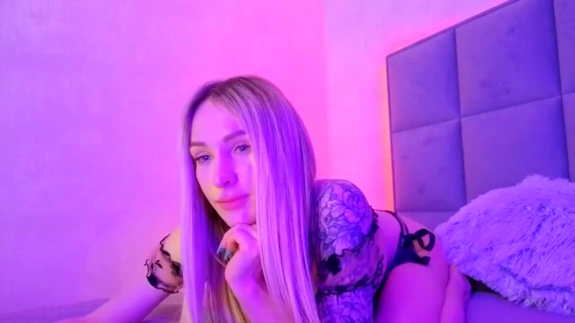 Gallery image thumbnail from Hot_ALISA's myfreecams stream on, 06/09/2026, 10:50 image 2 of 20