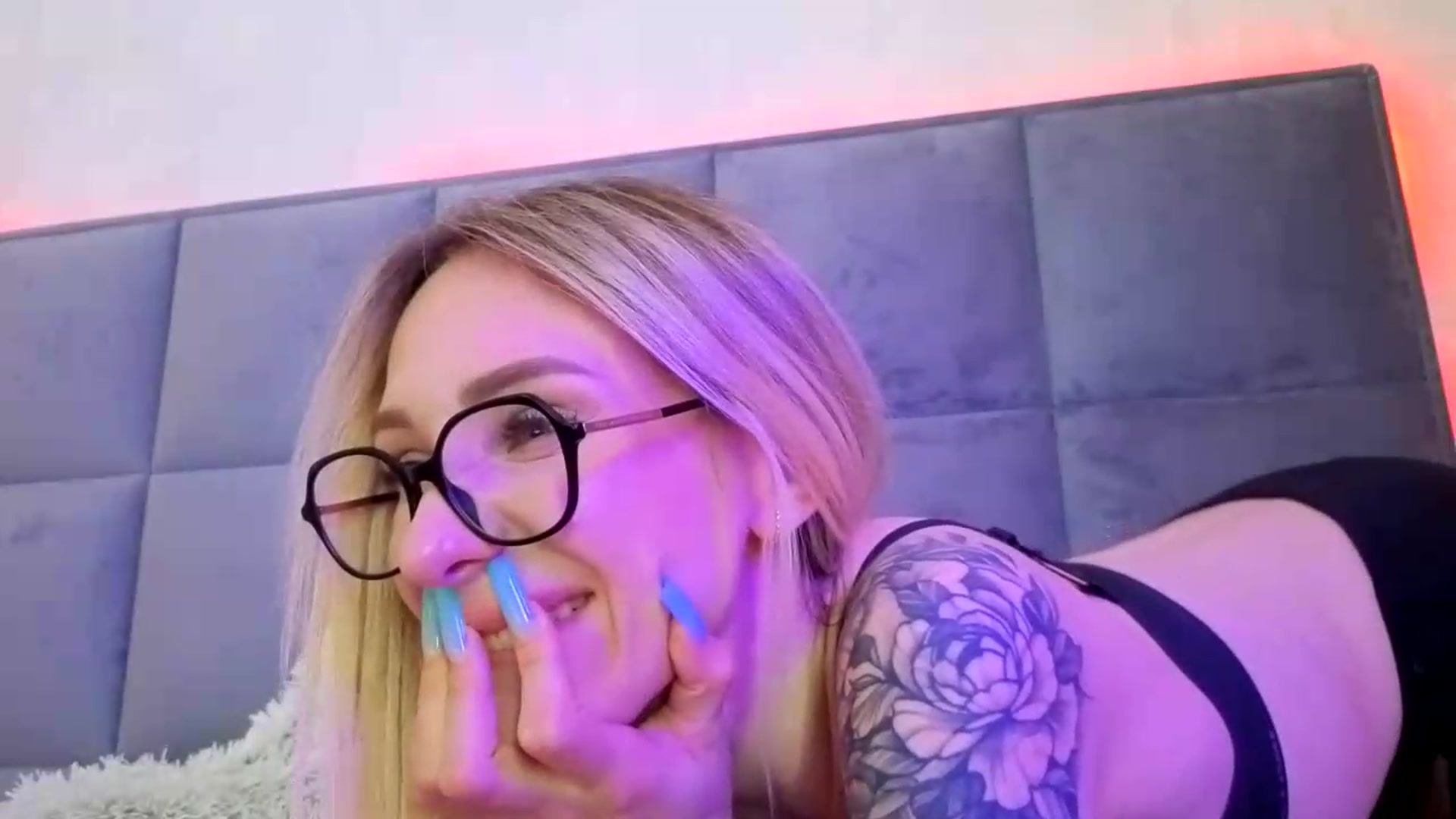 Gallery image thumbnail from Hot_ALISA's myfreecams stream on, 06/09/2026, 14:42 image 8 of 20