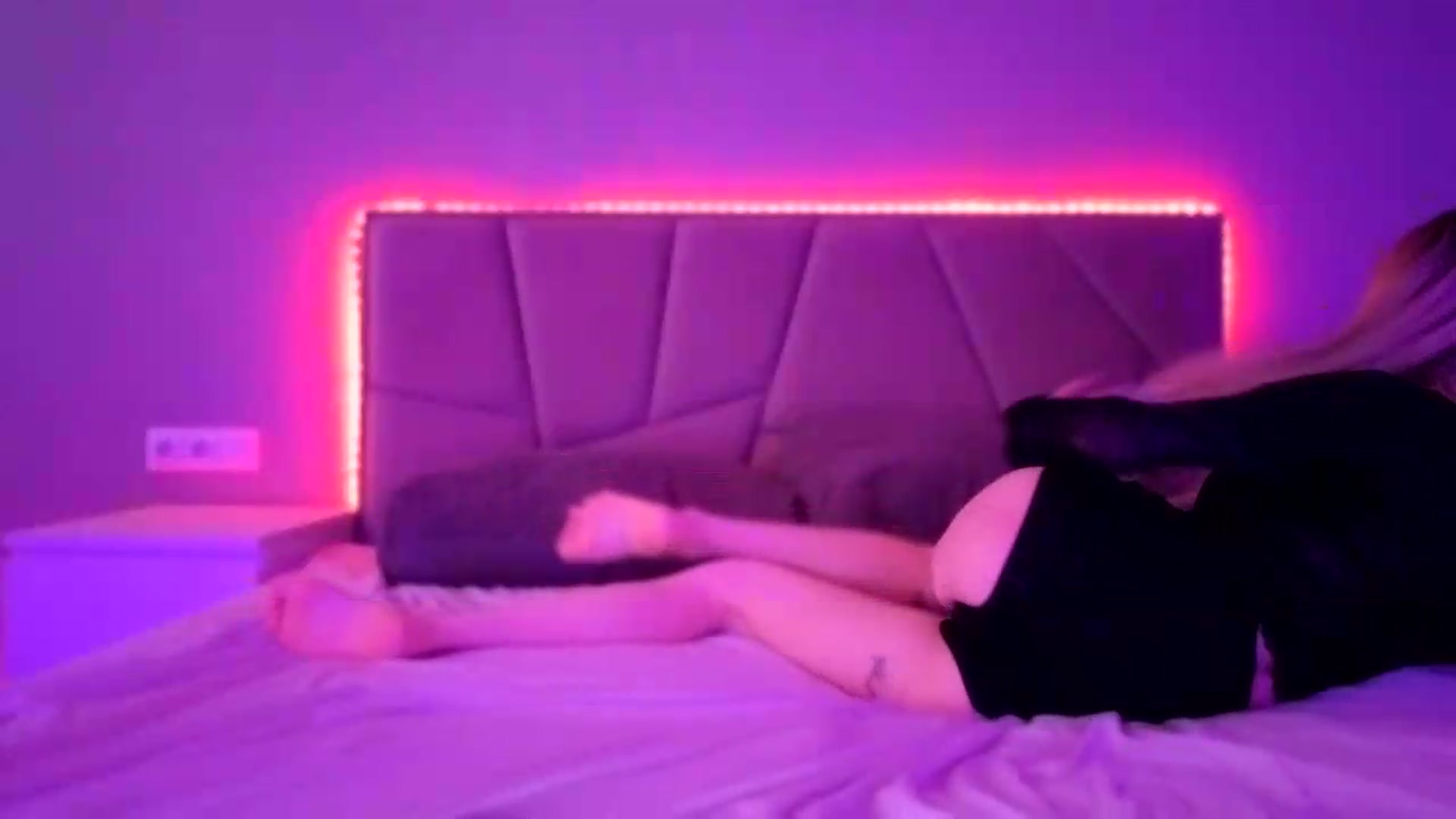 Gallery image thumbnail from Hot_ALISA's myfreecams stream on, 06/14/2026, 09:44 image 2 of 20