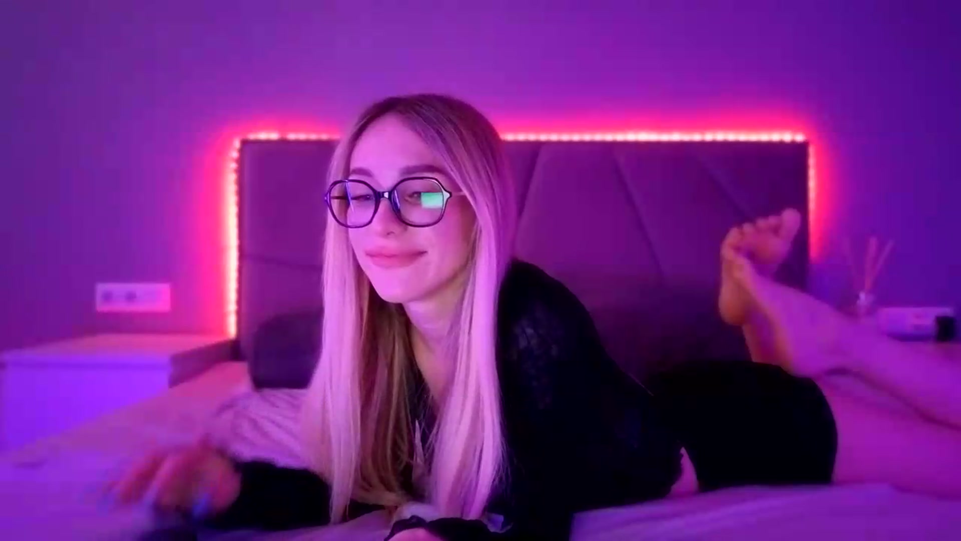 Gallery image thumbnail from Hot_ALISA's myfreecams stream on, 06/14/2026, 09:44 image 17 of 20