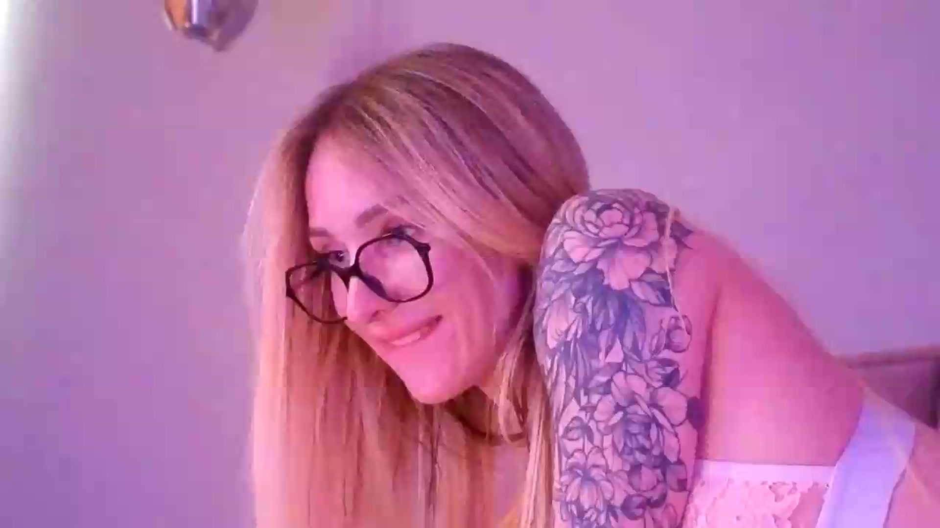 Gallery image thumbnail from Hot_ALISA's myfreecams stream on, 06/19/2026, 13:24 image 20 of 20