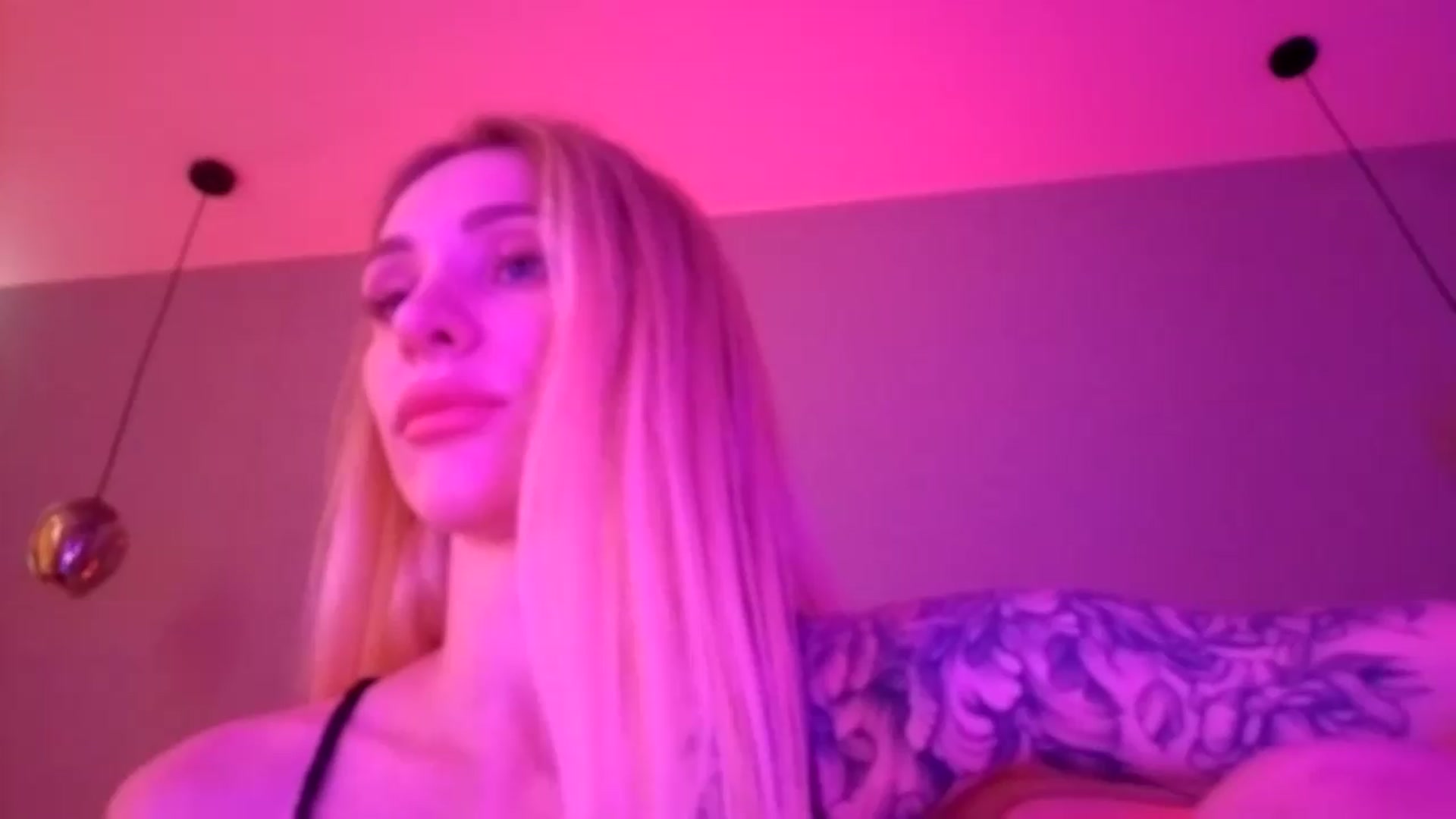 Gallery image thumbnail from Hot_ALISA's myfreecams stream on, 06/23/2026, 09:47 image 20 of 20
