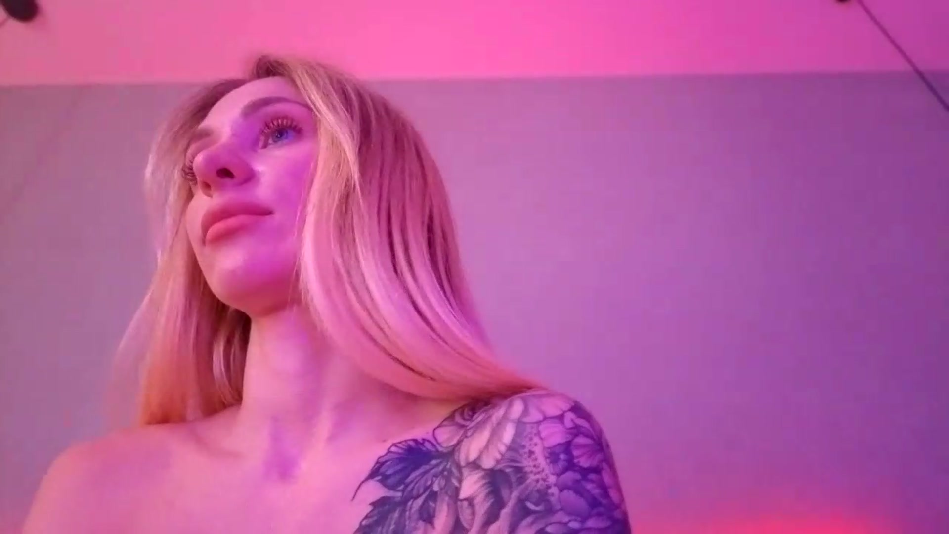 Gallery image thumbnail from Hot_ALISA's myfreecams stream on, 06/23/2026, 10:44 image 7 of 20