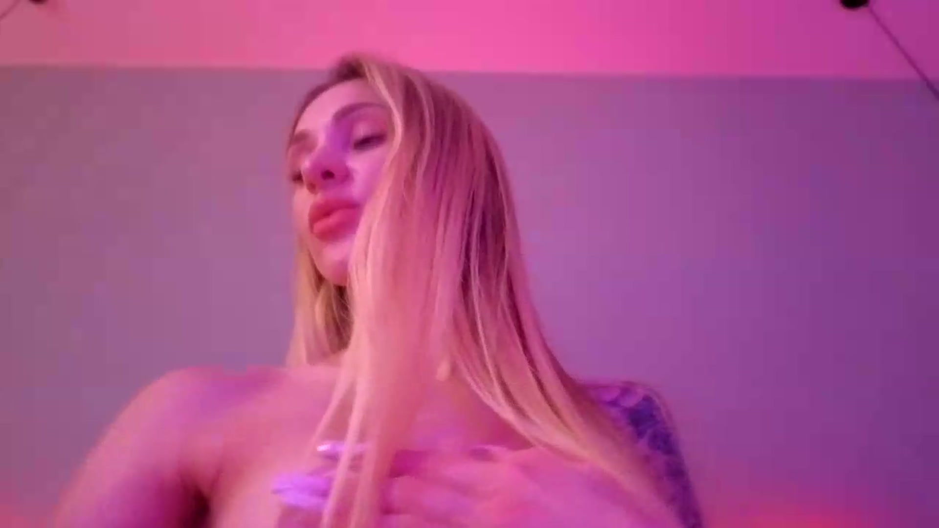 Gallery image thumbnail from Hot_ALISA's myfreecams stream on, 06/23/2026, 10:44 image 11 of 20