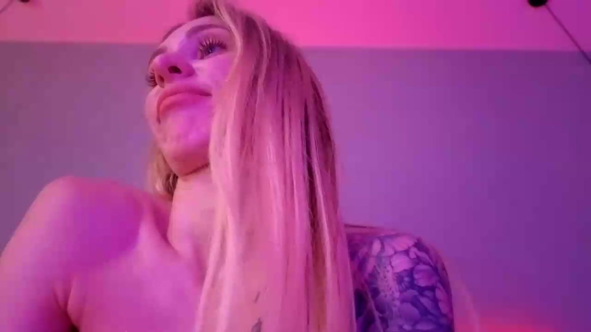 Gallery image thumbnail from Hot_ALISA's myfreecams stream on, 06/23/2026, 10:44 image 12 of 20