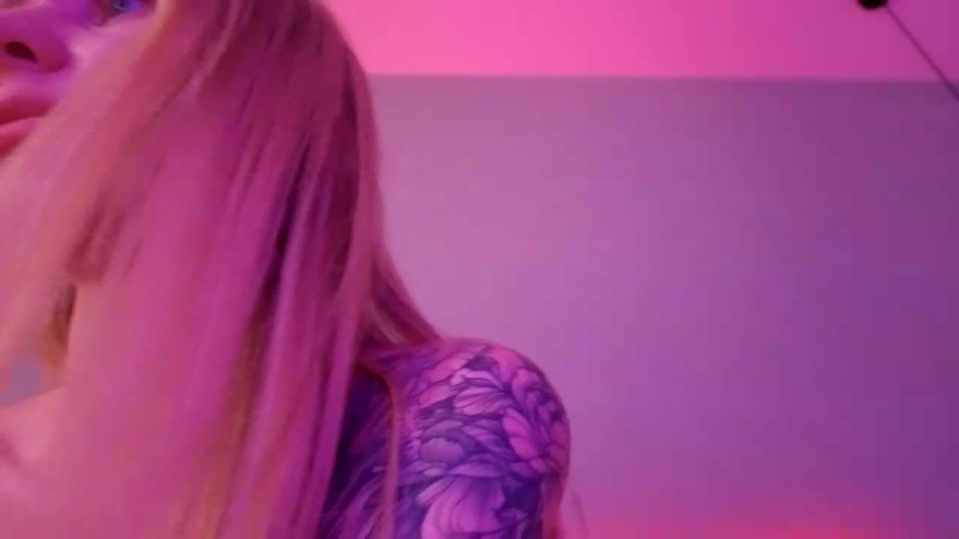 Gallery image thumbnail from Hot_ALISA's myfreecams stream on, 06/23/2026, 10:44 image 13 of 20