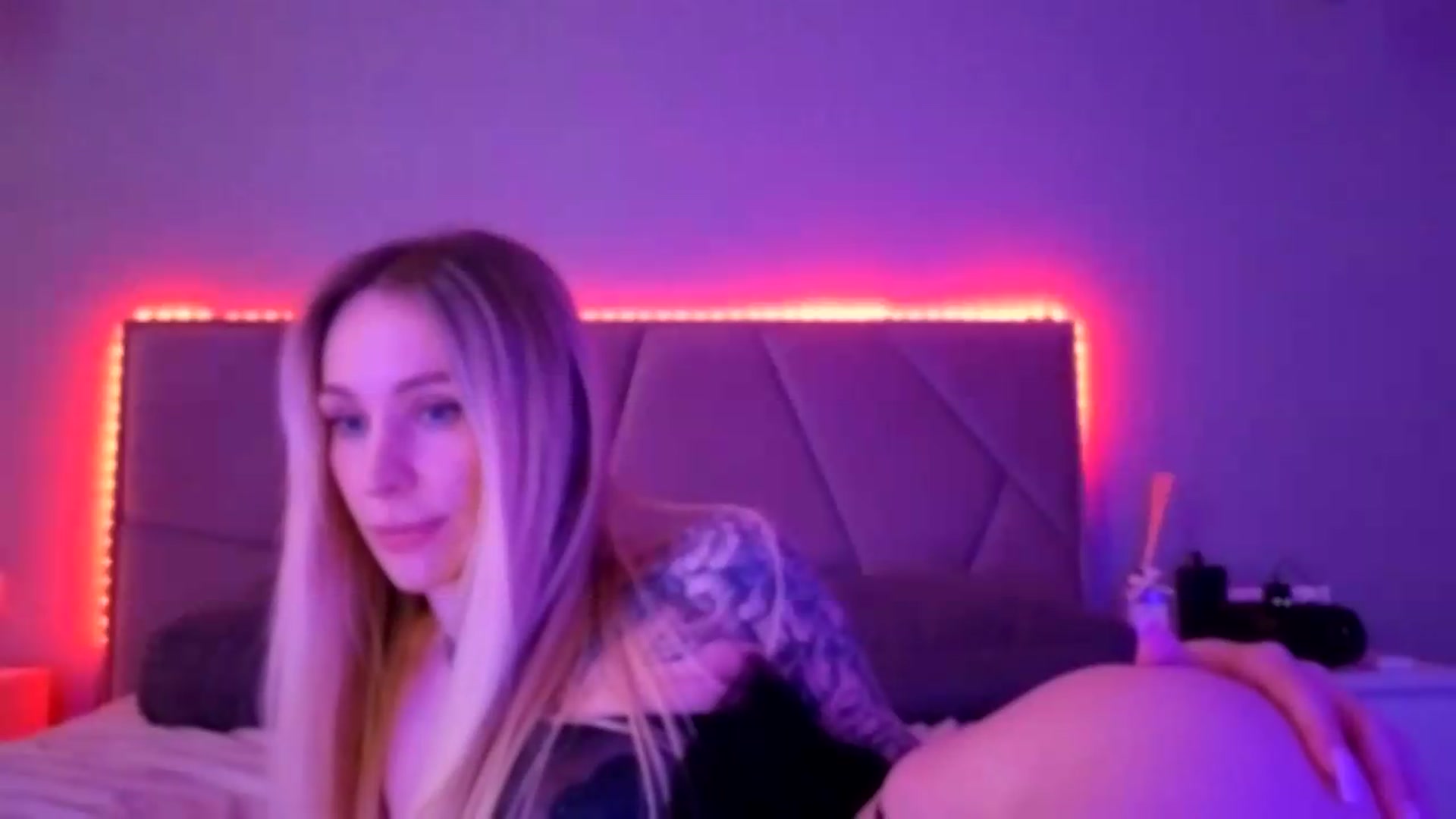 Gallery image thumbnail from Hot_ALISA's myfreecams stream on, 06/26/2026, 10:01 image 12 of 20