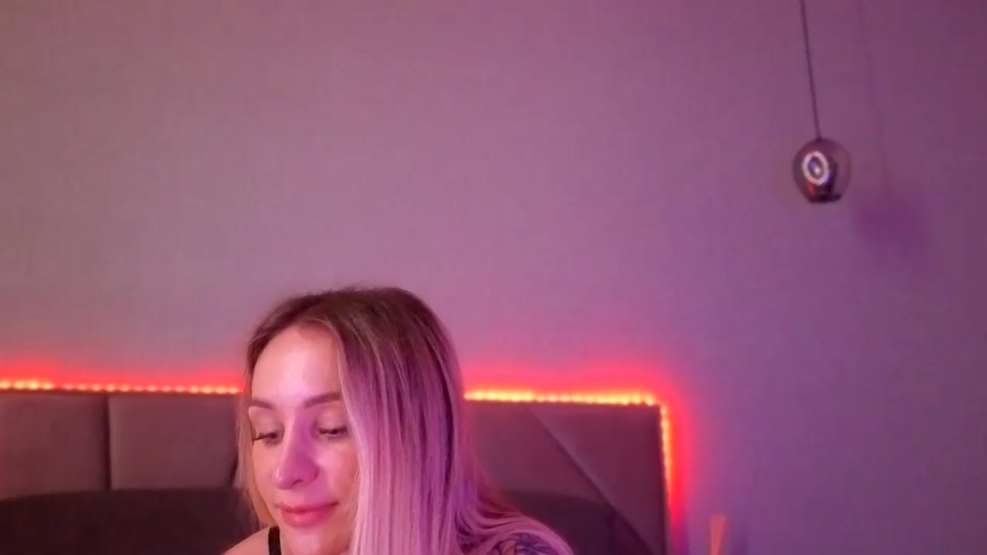 Gallery image thumbnail from Hot_ALISA's myfreecams stream on, 06/27/2026, 11:31 image 11 of 20