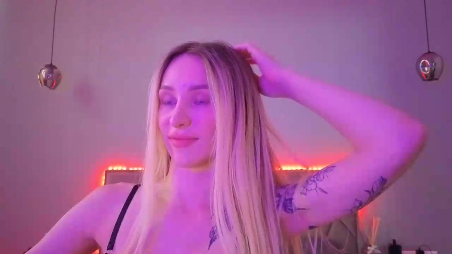Gallery image thumbnail from Hot_ALISA's myfreecams stream on, 06/29/2026, 10:28 image 19 of 20