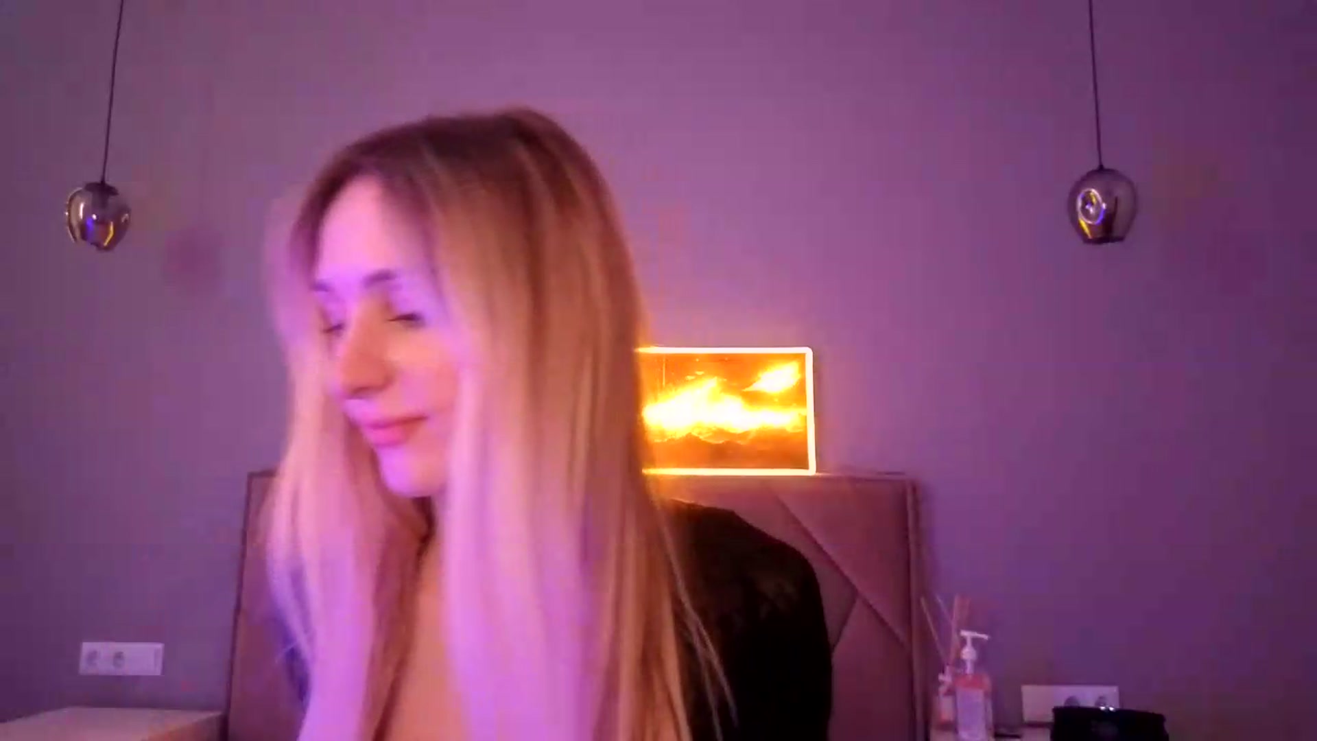 Gallery image thumbnail from Hot_ALISA's myfreecams stream on, 07/04/2026, 10:28 image 9 of 20