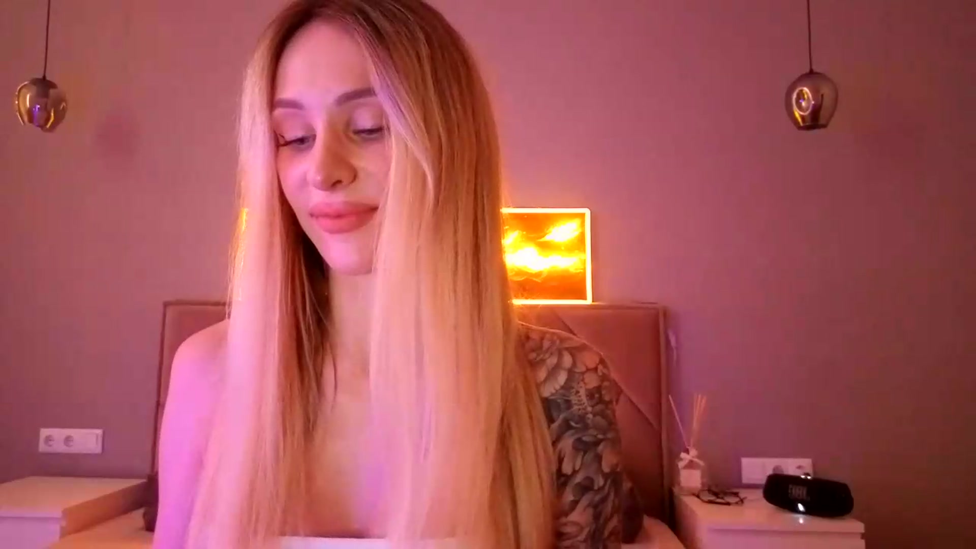 Gallery image thumbnail from Hot_ALISA's myfreecams stream on, 07/05/2026, 09:48 image 2 of 20