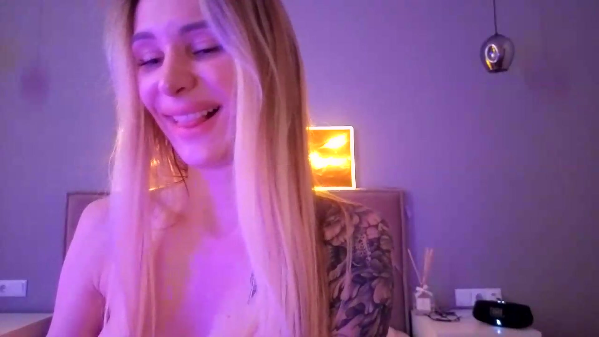 Gallery image thumbnail from Hot_ALISA's myfreecams stream on, 07/05/2026, 11:14 image 16 of 20