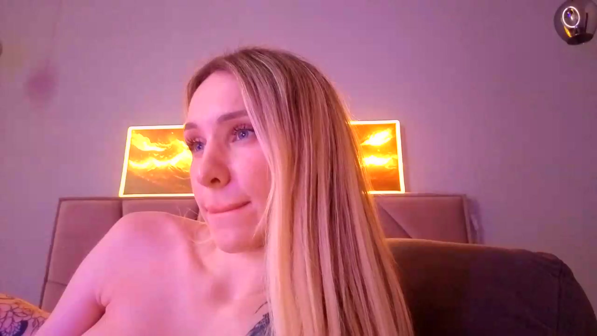 Gallery image thumbnail from Hot_ALISA's myfreecams stream on, 07/05/2026, 12:29 image 15 of 20