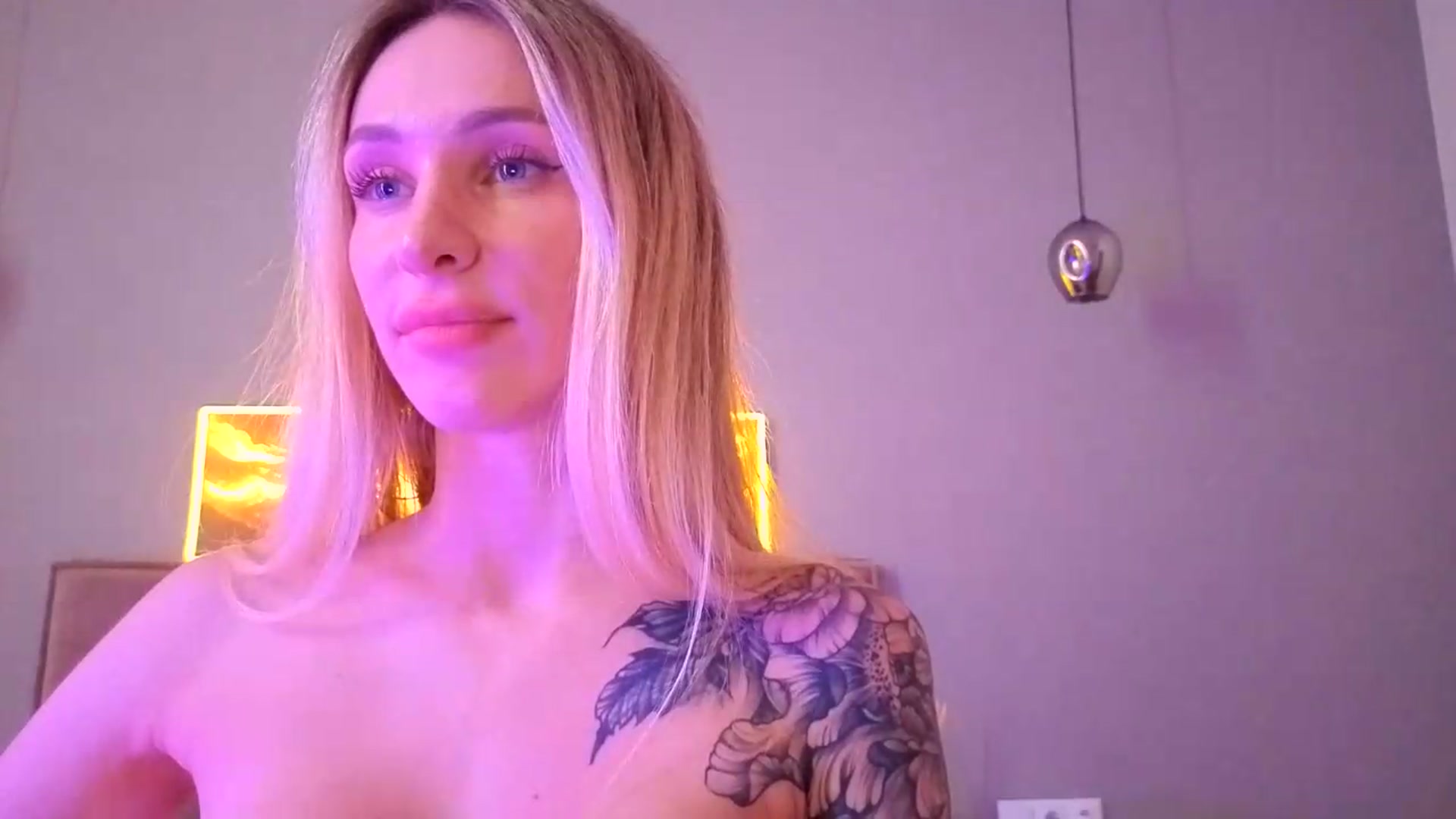 Gallery image thumbnail from Hot_ALISA's myfreecams stream on, 07/05/2026, 13:11 image 7 of 20