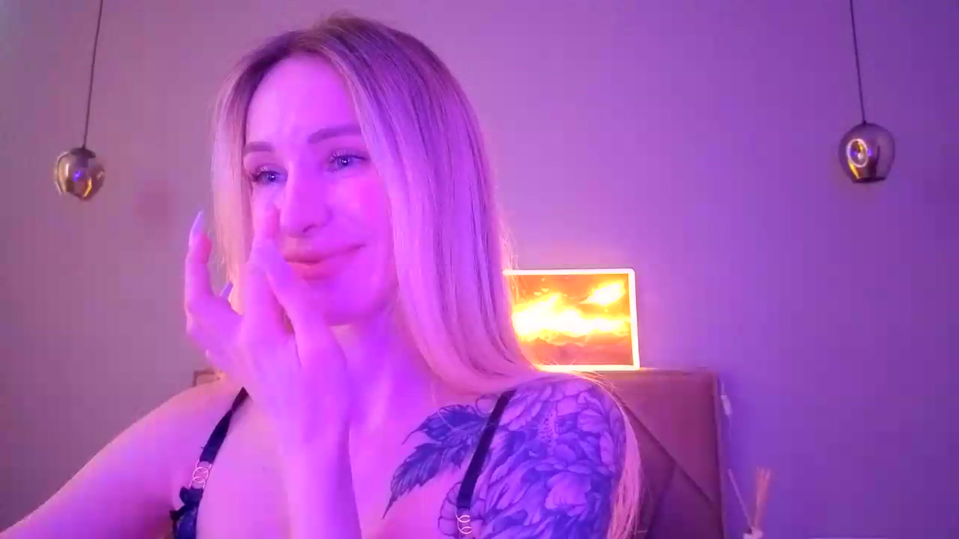 Gallery image thumbnail from Hot_ALISA's myfreecams stream on, 07/06/2026, 09:35 image 5 of 20