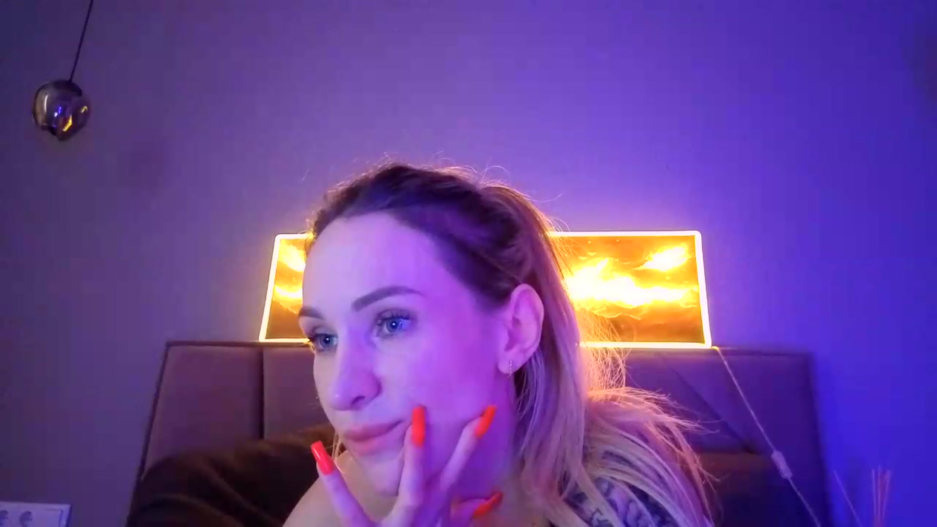 Gallery image thumbnail from Hot_ALISA's myfreecams stream on, 07/08/2026, 14:33 image 18 of 20