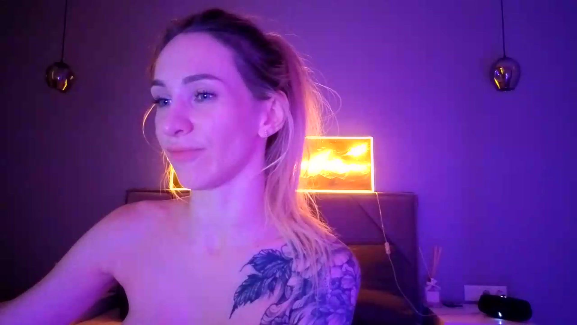 Gallery image thumbnail from Hot_ALISA's myfreecams stream on, 07/08/2026, 15:21 image 14 of 20