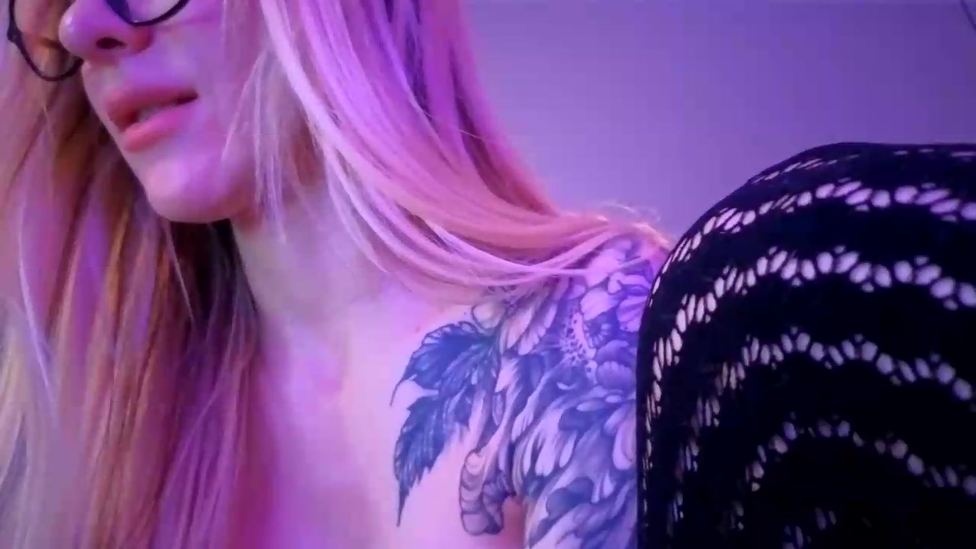Gallery image thumbnail from Hot_ALISA's myfreecams stream on, 07/11/2026, 14:39 image 9 of 20