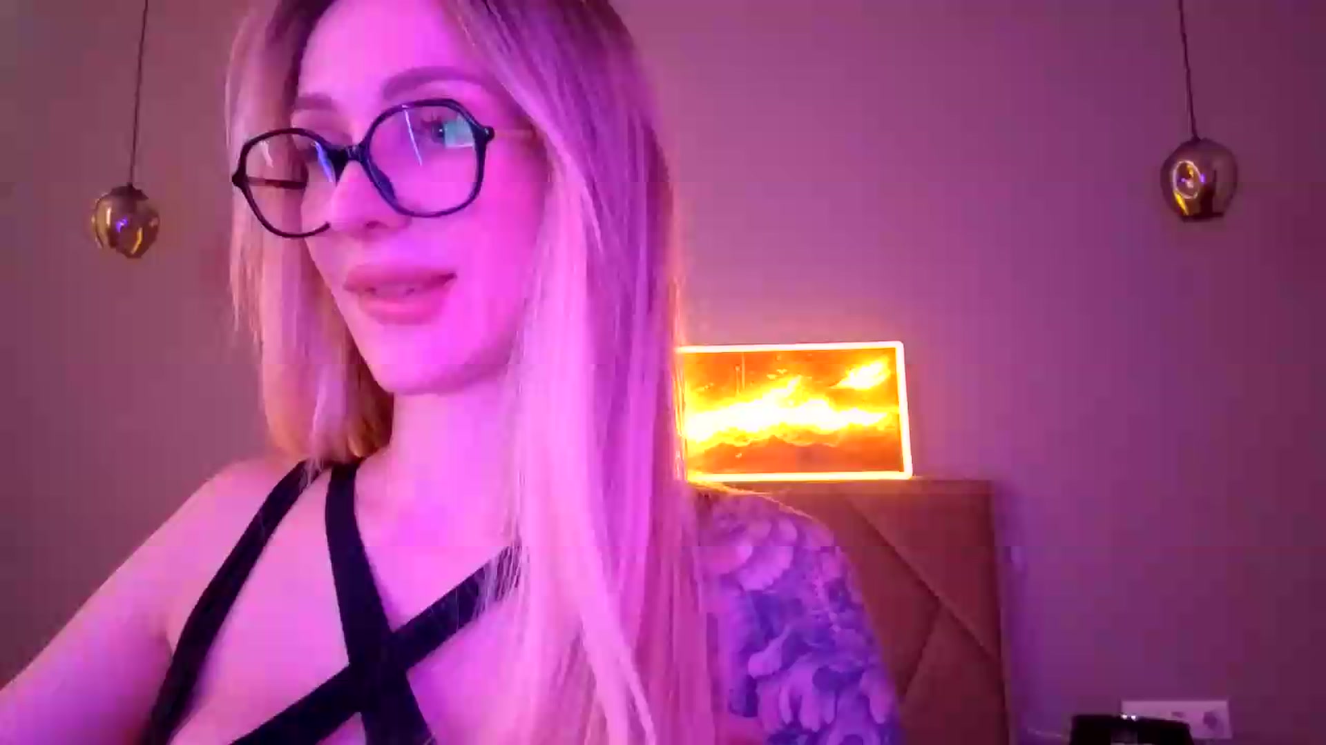 Gallery image thumbnail from Hot_ALISA's myfreecams stream on, 07/12/2026, 09:59 image 12 of 20