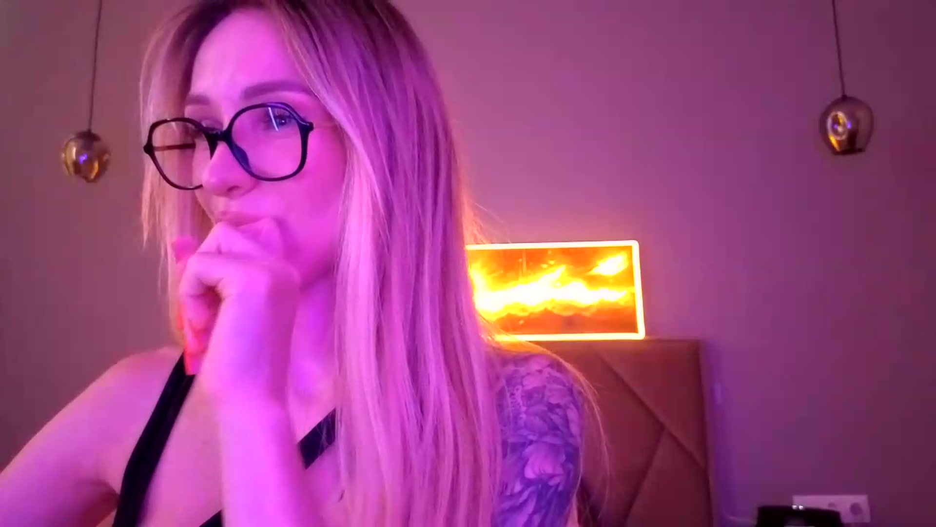 Gallery image thumbnail from Hot_ALISA's myfreecams stream on, 07/12/2026, 09:59 image 13 of 20