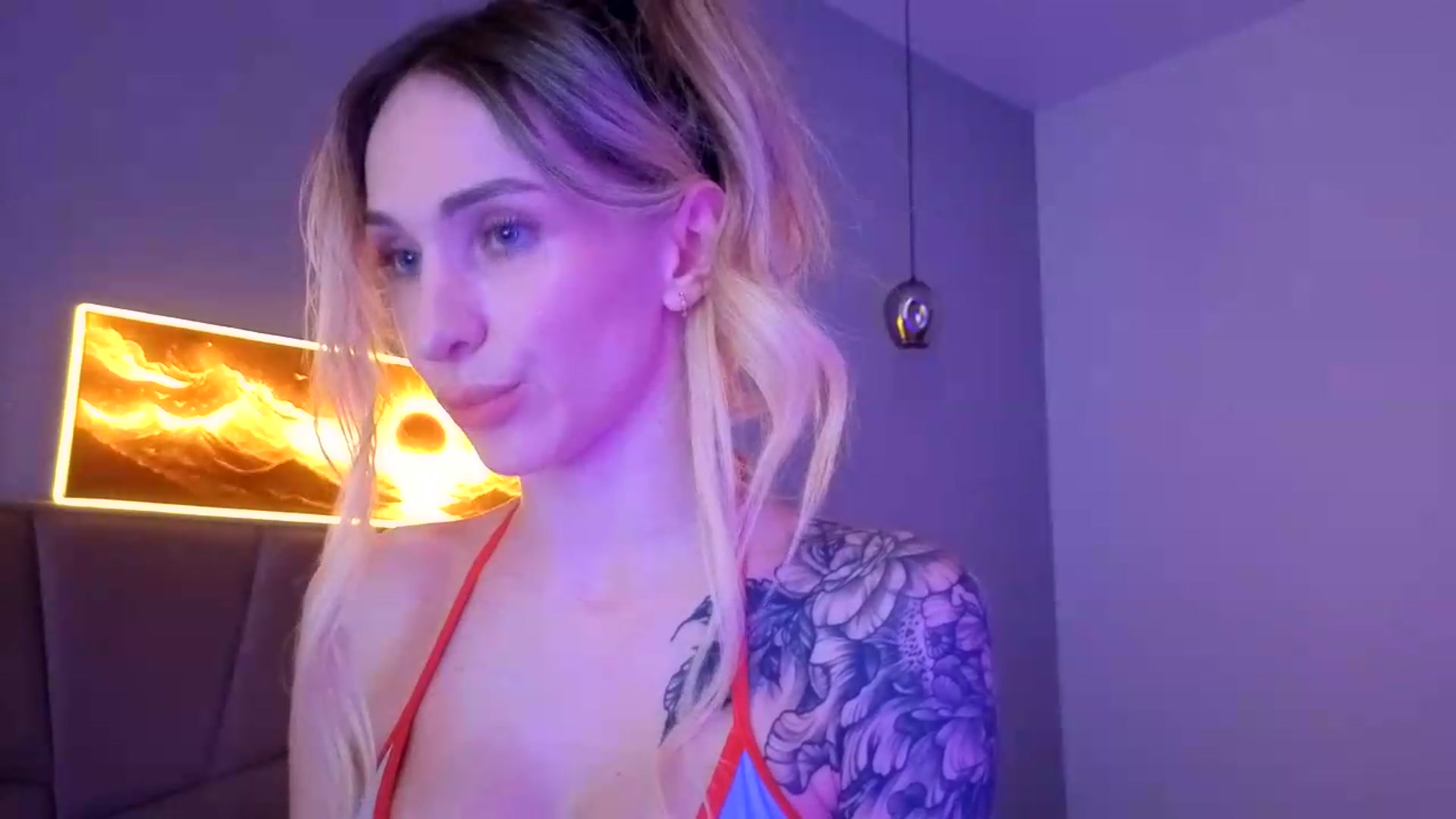 Gallery image thumbnail from Hot_ALISA's myfreecams stream on, 07/13/2026, 09:41 image 13 of 20